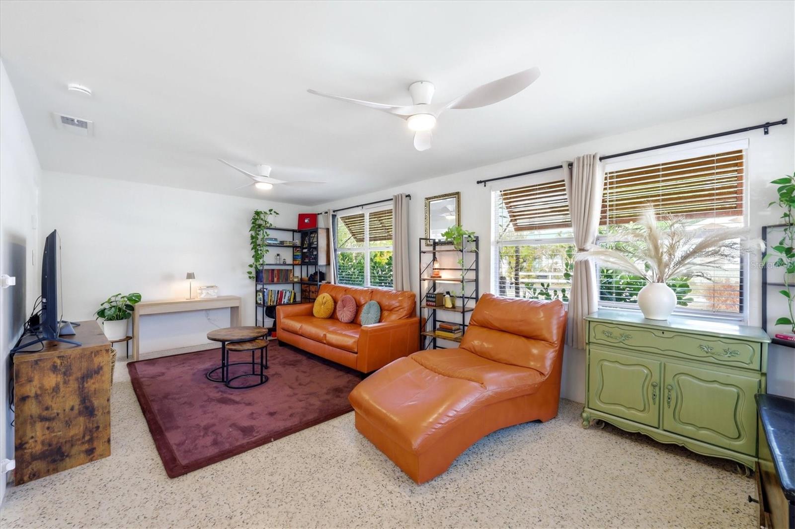 Image 21 of 68 For 301 28th Street W