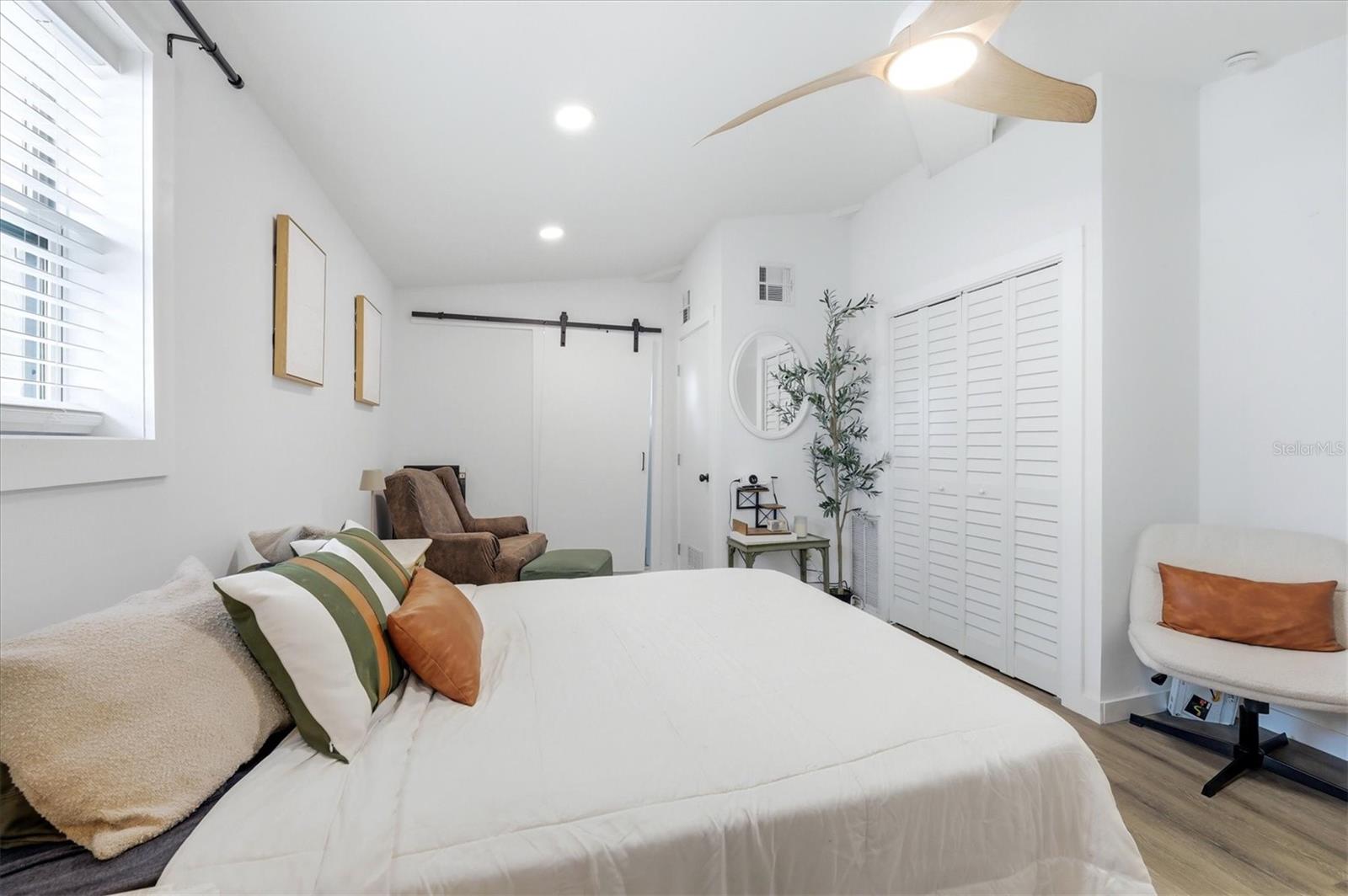 Image 27 of 68 For 301 28th Street W