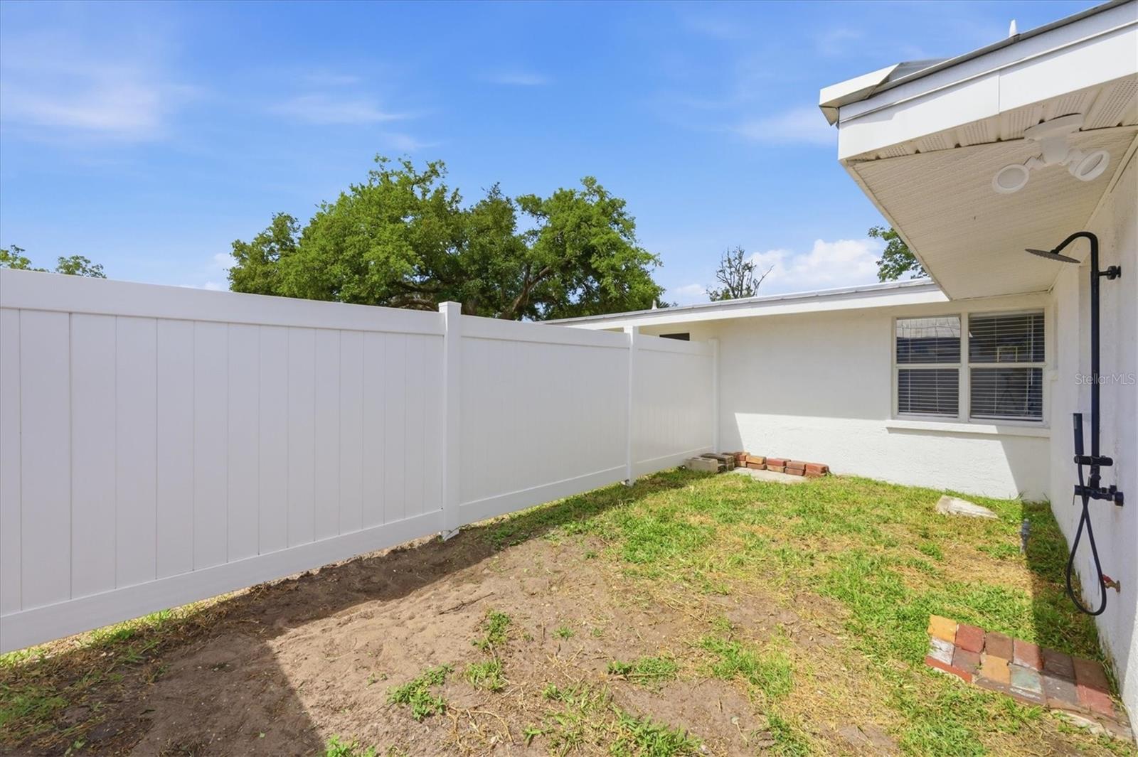 Image 33 of 68 For 301 28th Street W