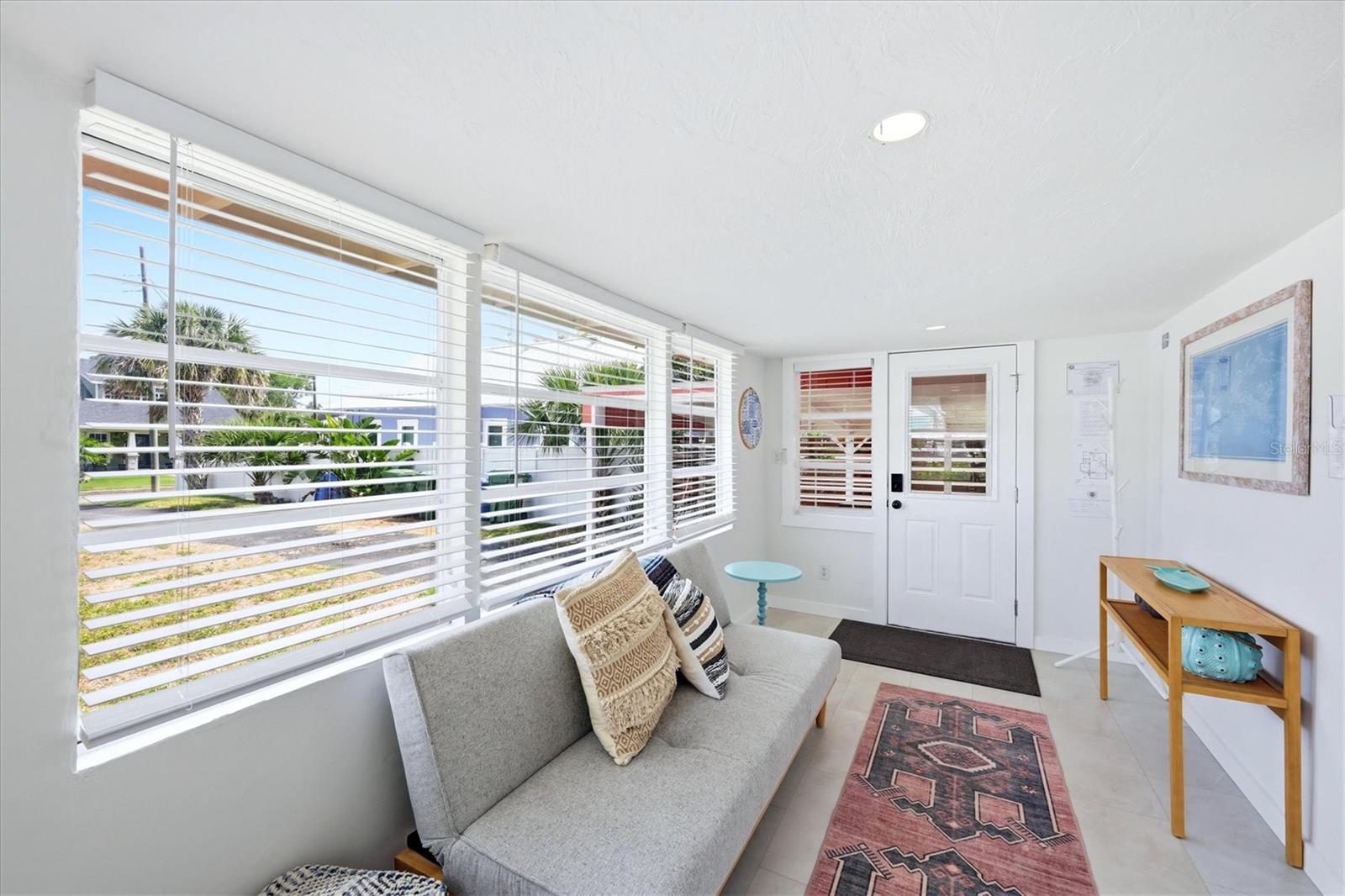 Image 37 of 68 For 301 28th Street W