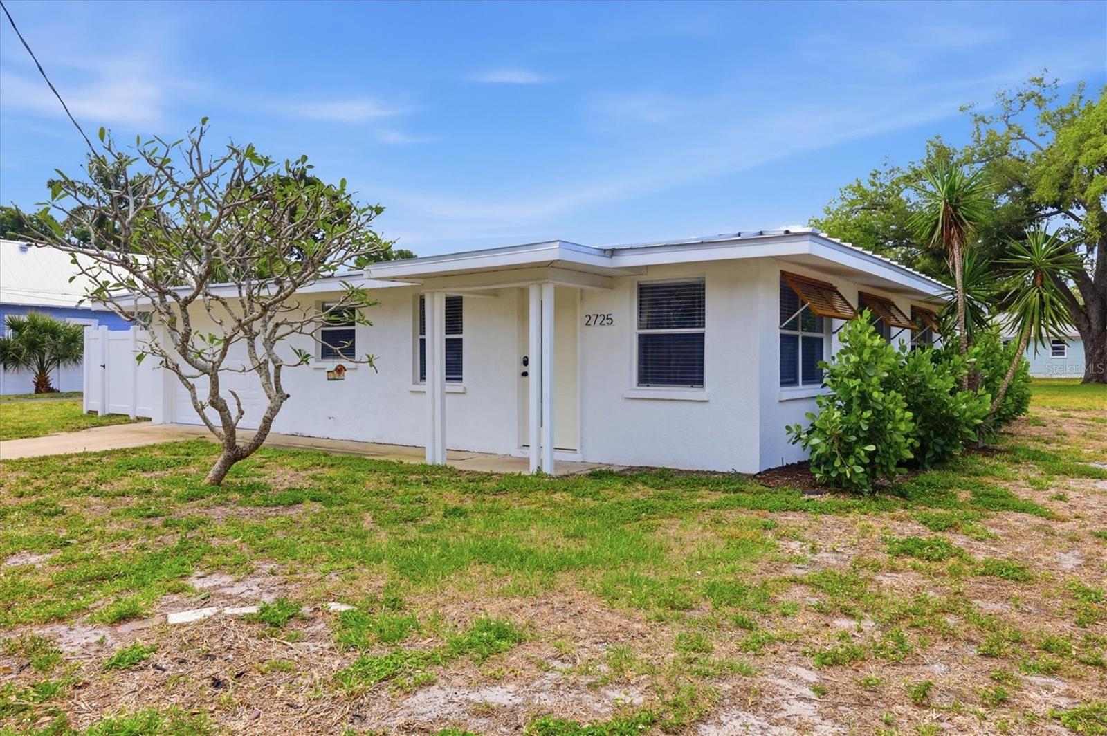 Image 4 of 68 For 301 28th Street W