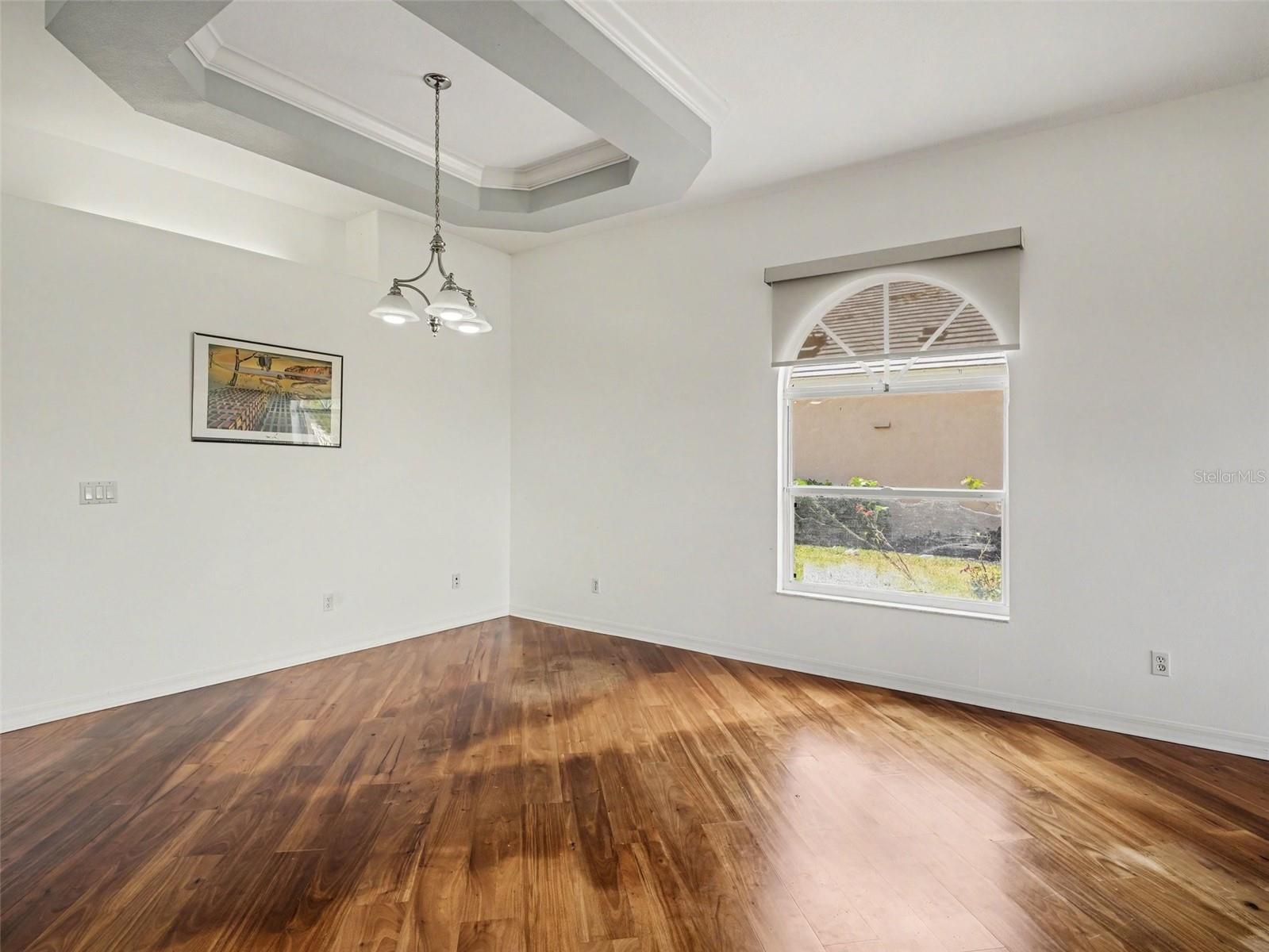 Image 14 of 39 For 1361 New Forest Lane