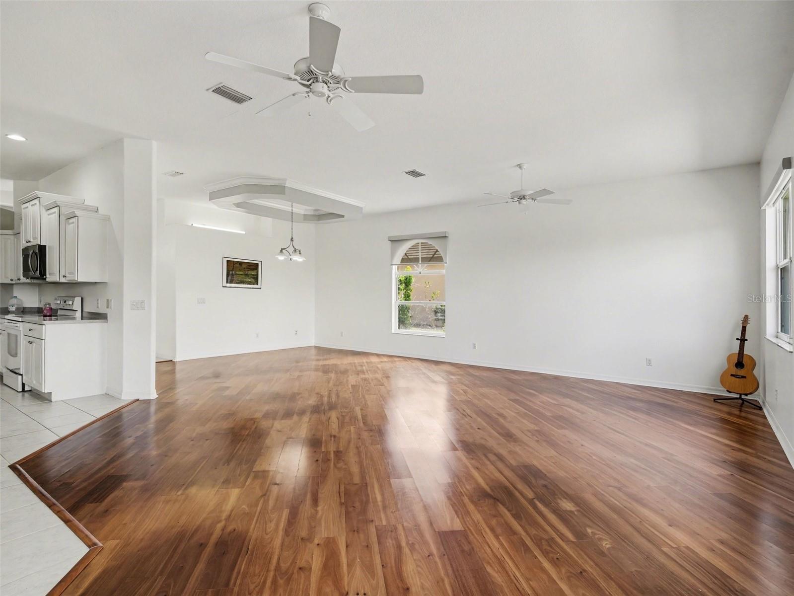 Image 7 of 39 For 1361 New Forest Lane