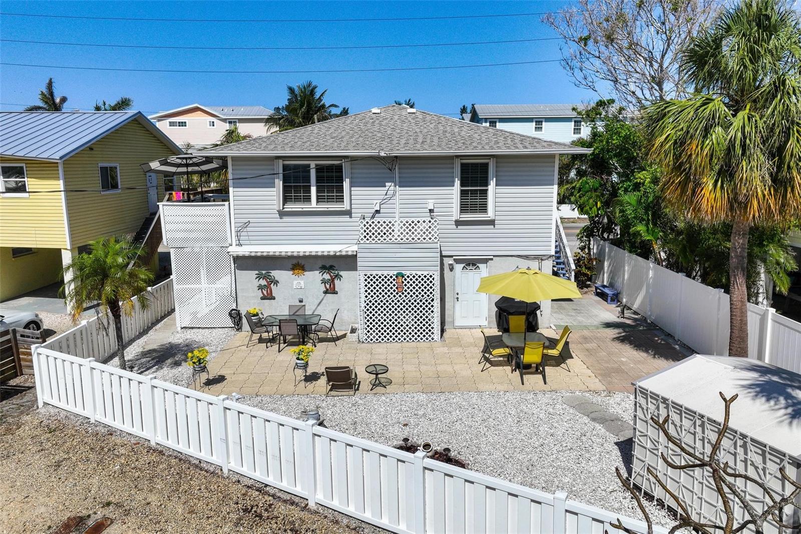 Image 3 of 64 For 4503 Gulf Drive