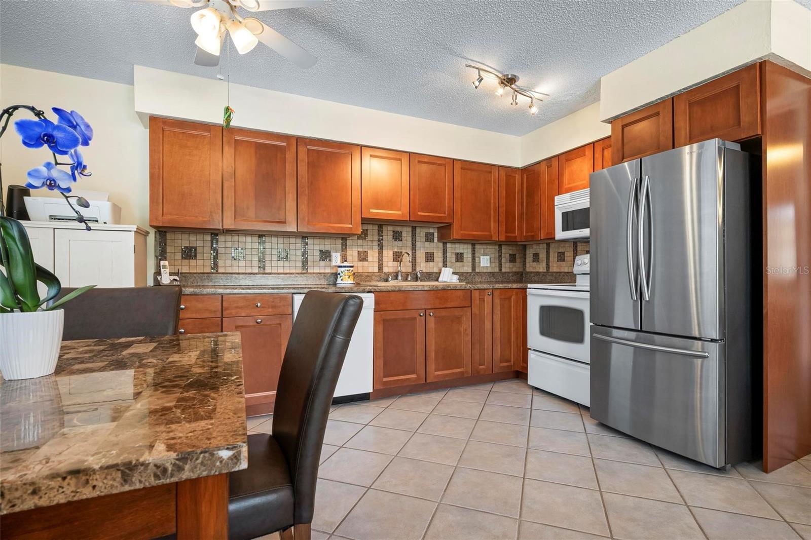 Image 6 of 64 For 4503 Gulf Drive