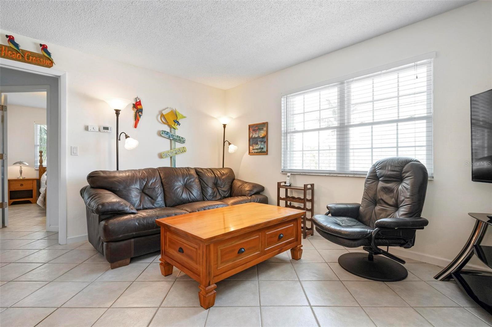 Image 8 of 64 For 4503 Gulf Drive