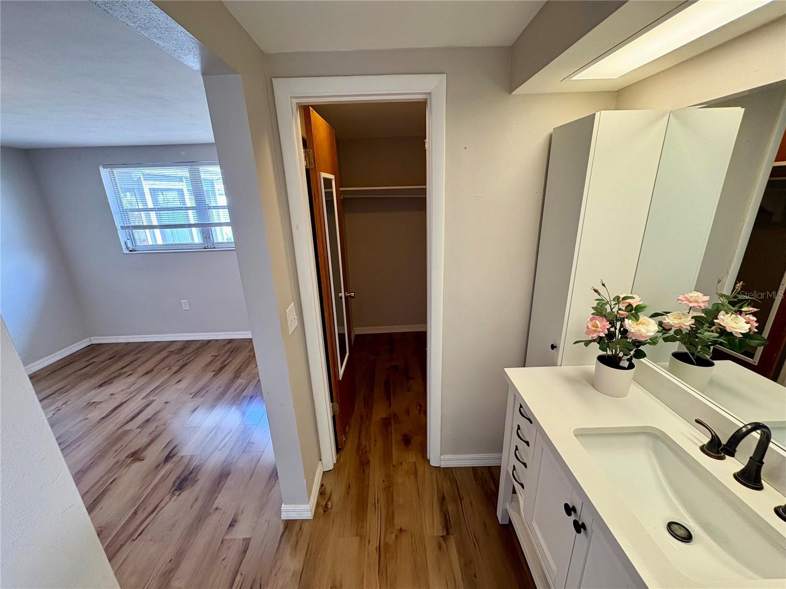 Image 15 of 49 For 6041 13th Avenue