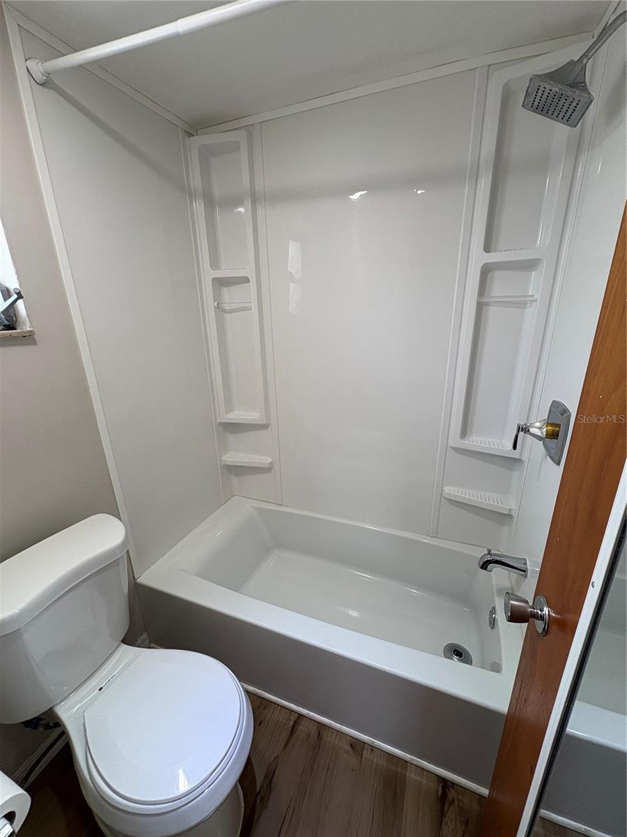 Image 17 of 49 For 6041 13th Avenue