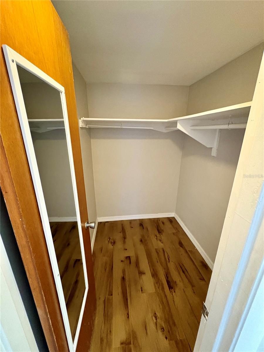 Image 18 of 49 For 6041 13th Avenue