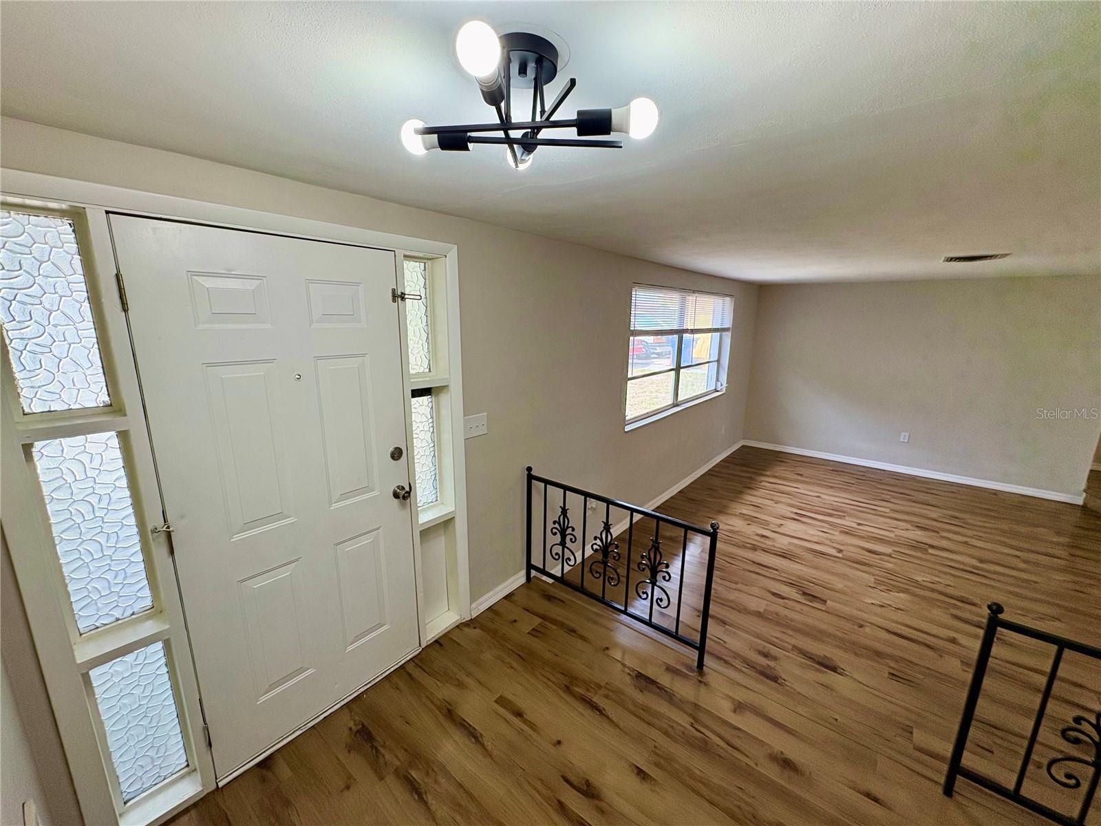 Image 6 of 49 For 6041 13th Avenue