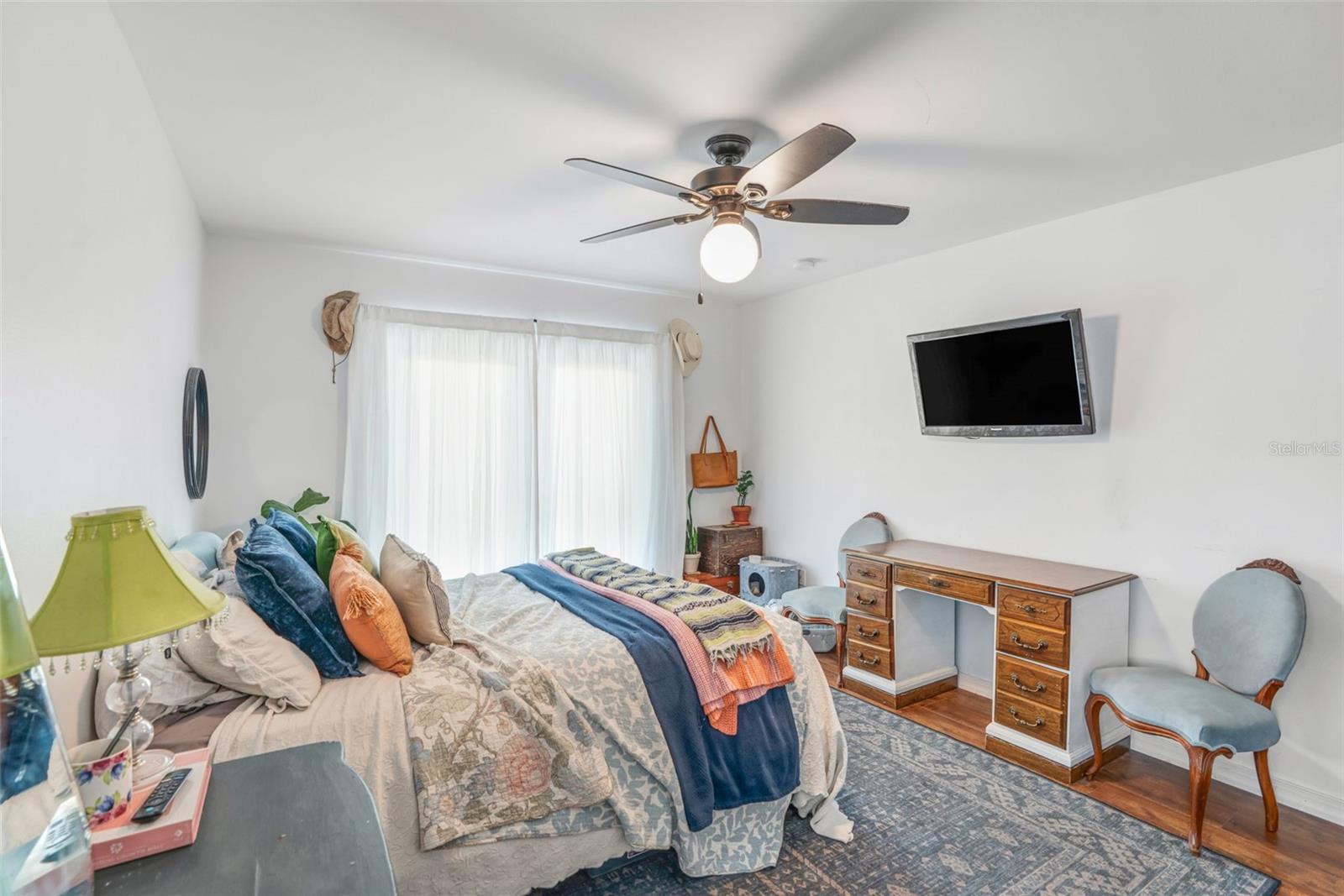 Image 29 of 41 For 4060 Webber Street