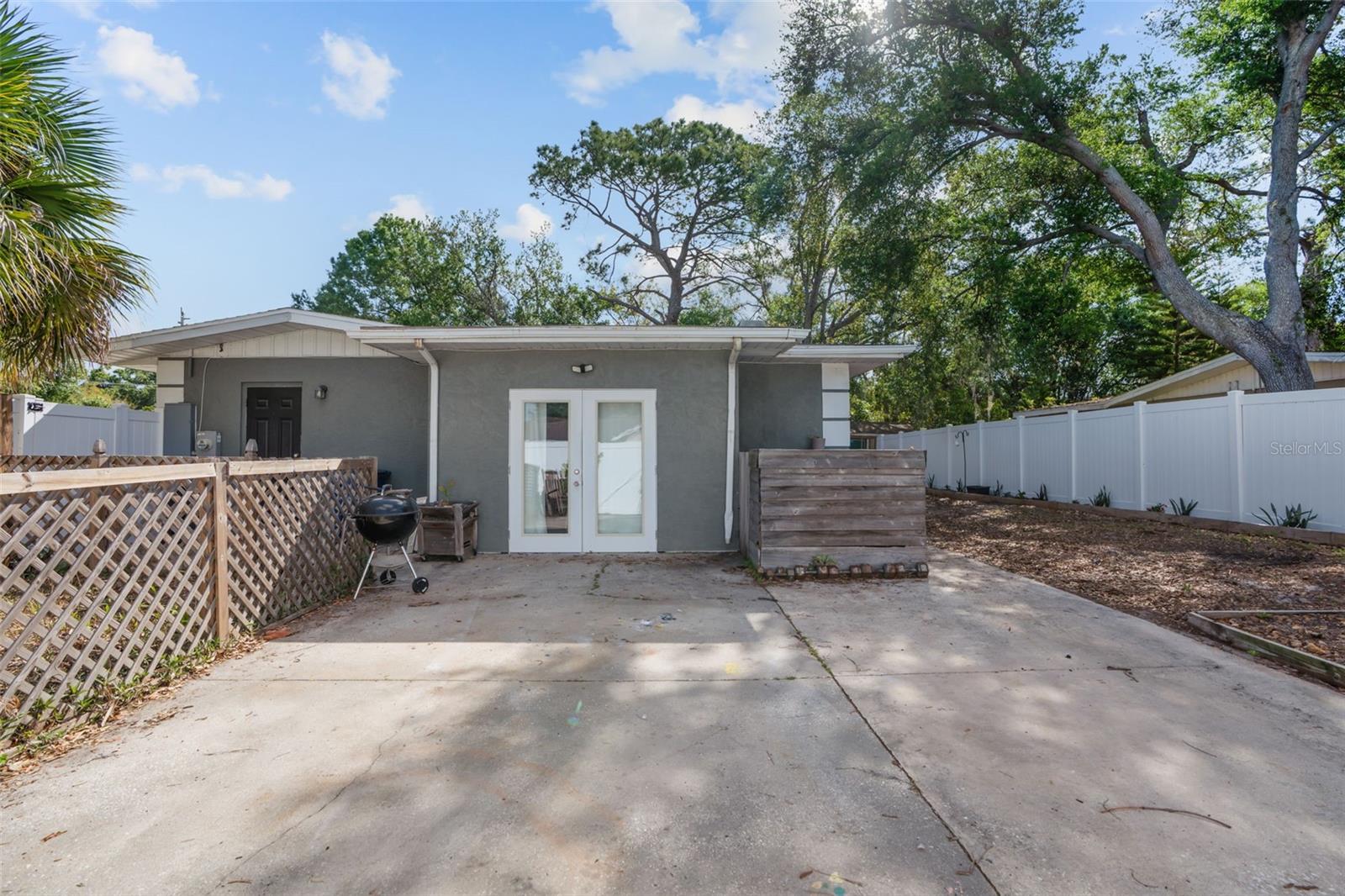 Image 36 of 41 For 4060 Webber Street