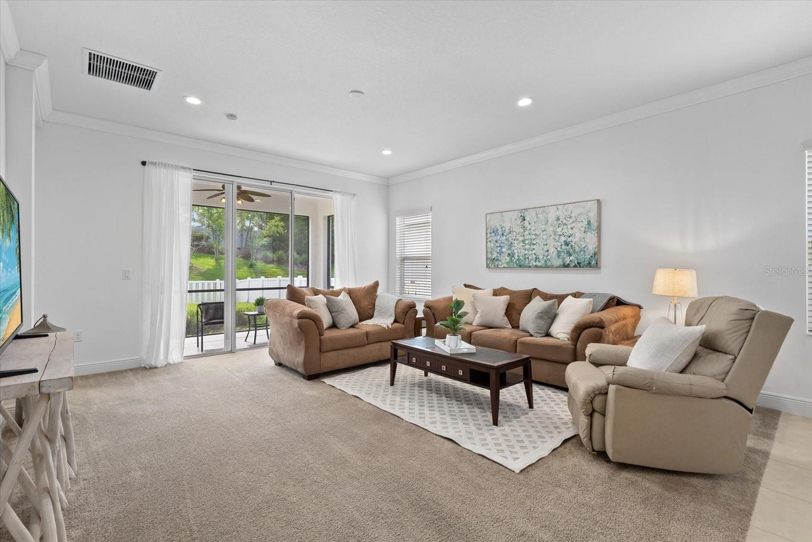 Image 14 of 52 For 7526 Ridgelake Circle