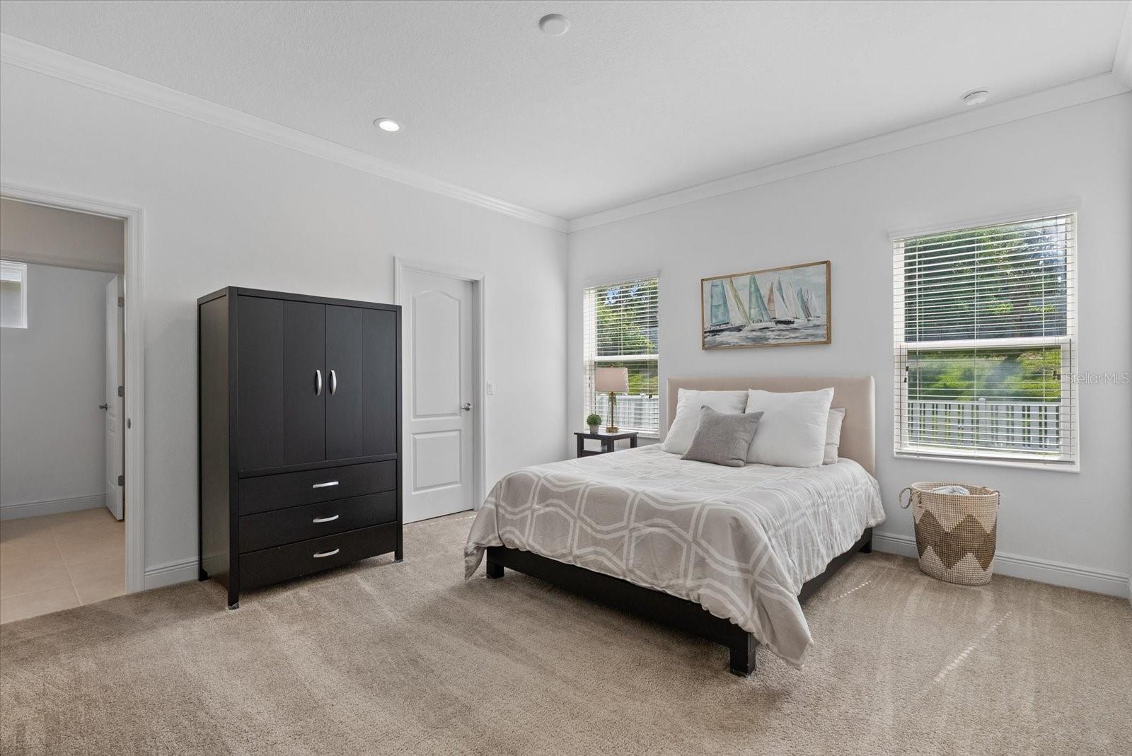 Image 17 of 52 For 7526 Ridgelake Circle