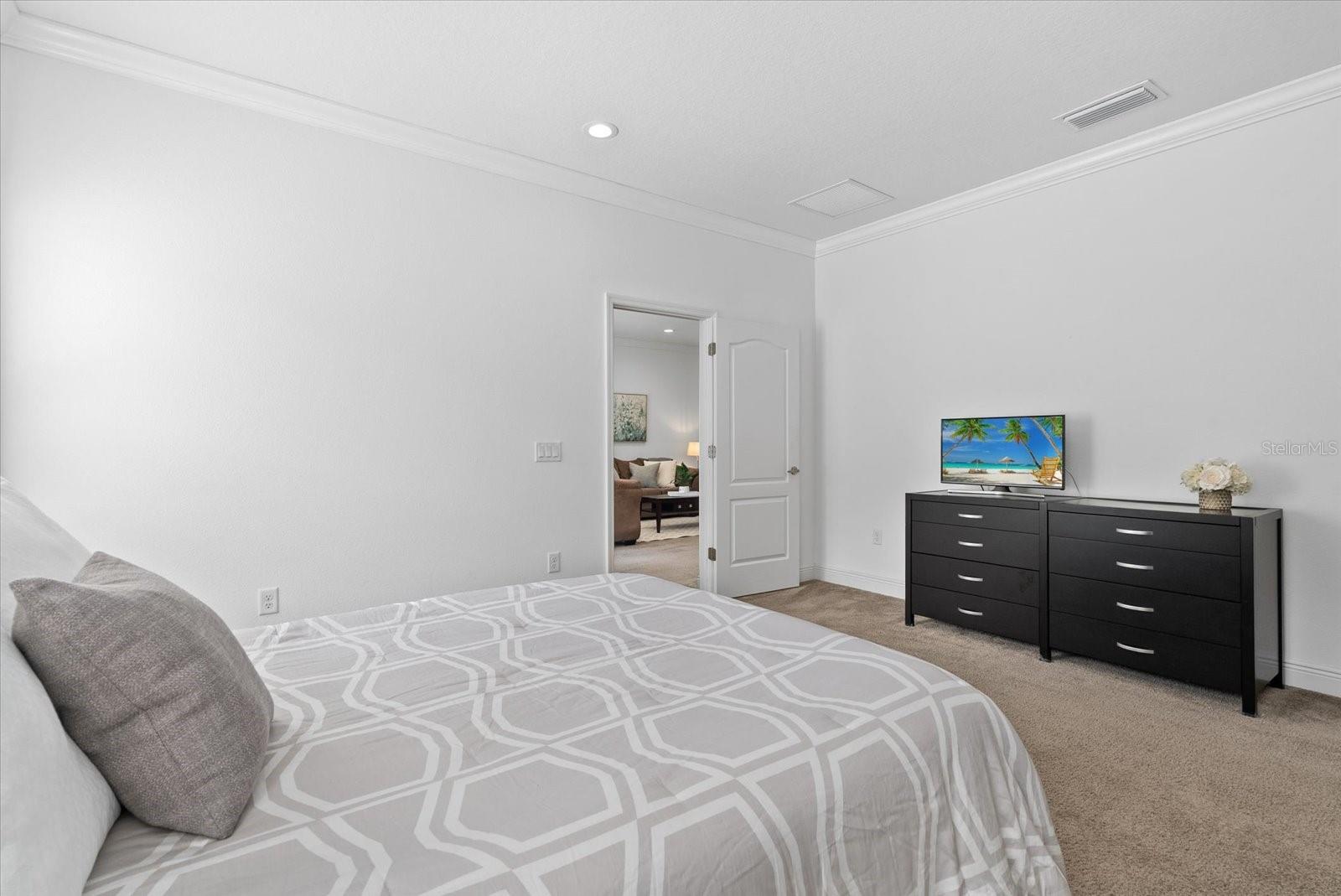 Image 19 of 52 For 7526 Ridgelake Circle