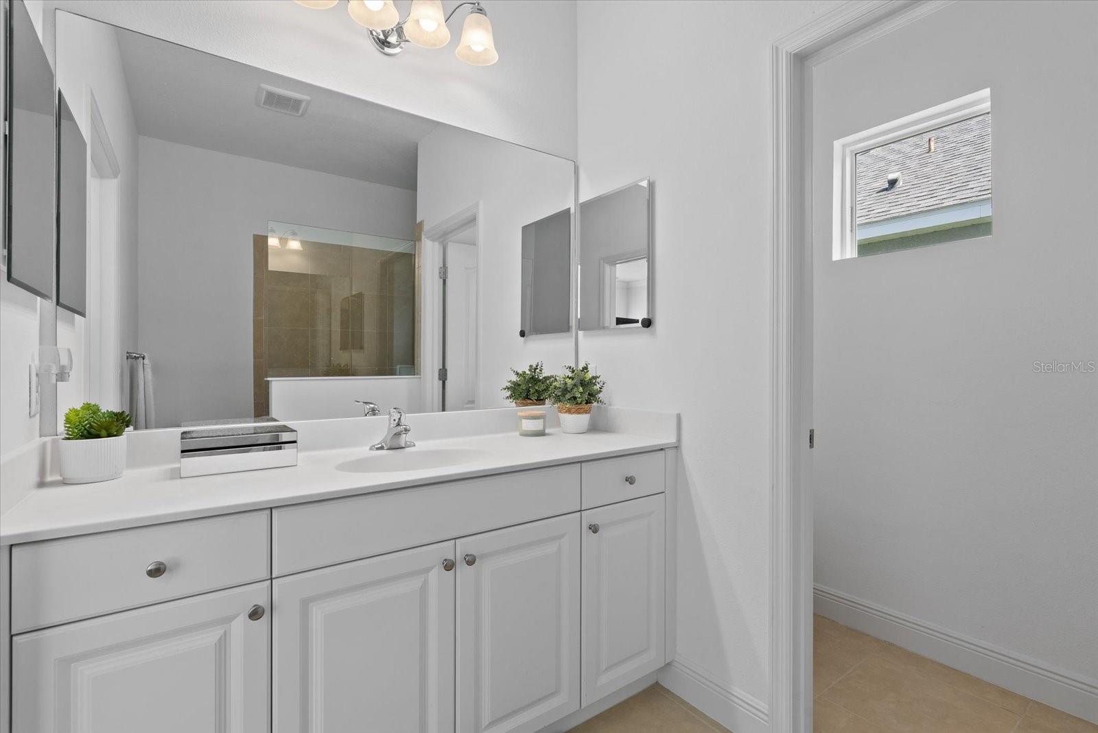 Image 20 of 52 For 7526 Ridgelake Circle