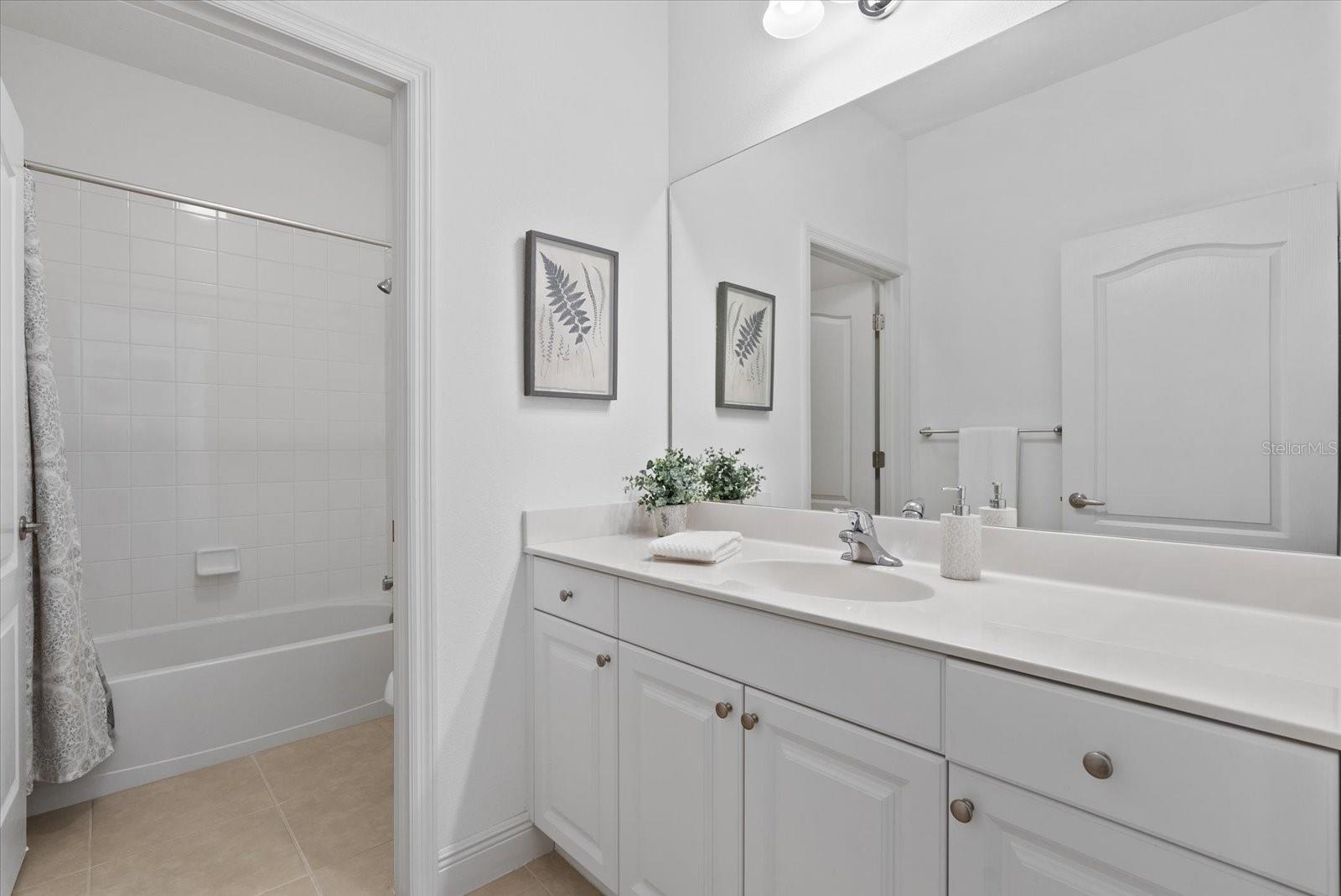 Image 23 of 52 For 7526 Ridgelake Circle