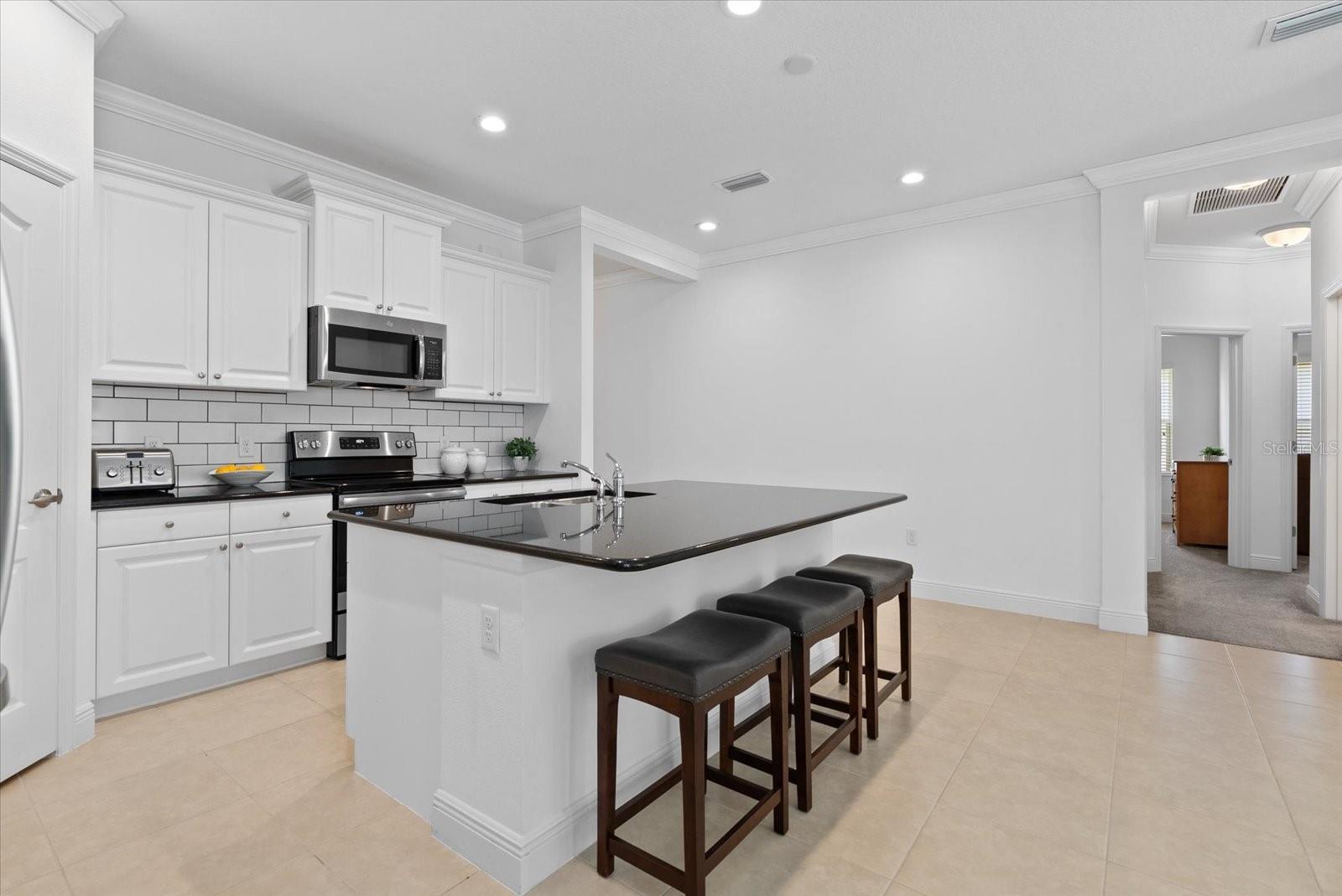 Image 9 of 52 For 7526 Ridgelake Circle