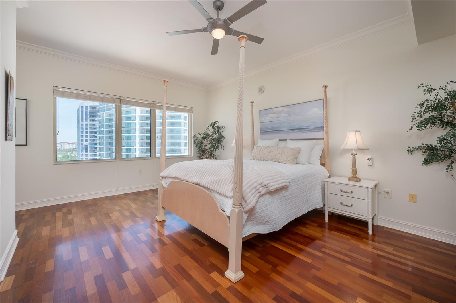 Image 12 of 77 For 1111 Ritz Carlton Drive 1205