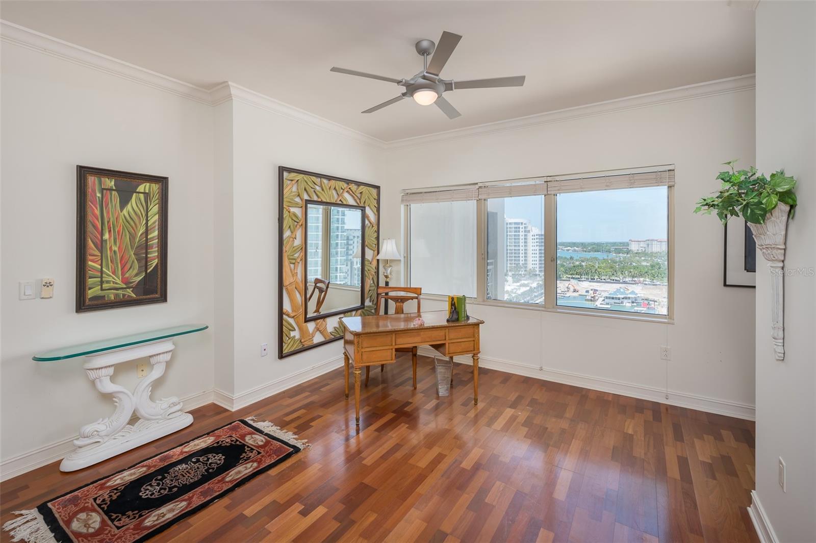 Image 15 of 77 For 1111 Ritz Carlton Drive 1205