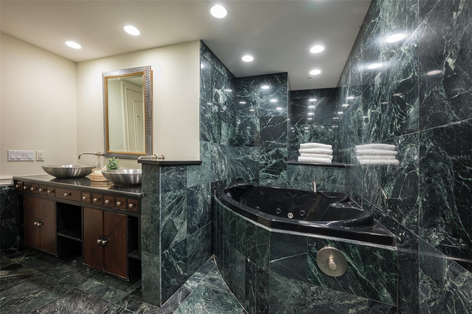 Image 17 of 77 For 1111 Ritz Carlton Drive 1205