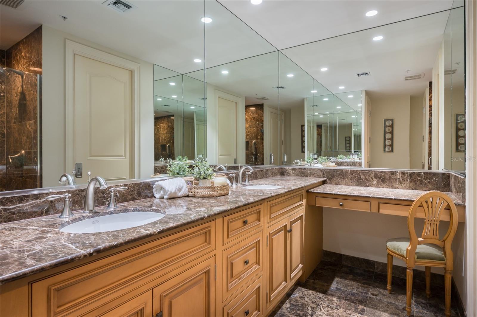 Image 20 of 77 For 1111 Ritz Carlton Drive 1205