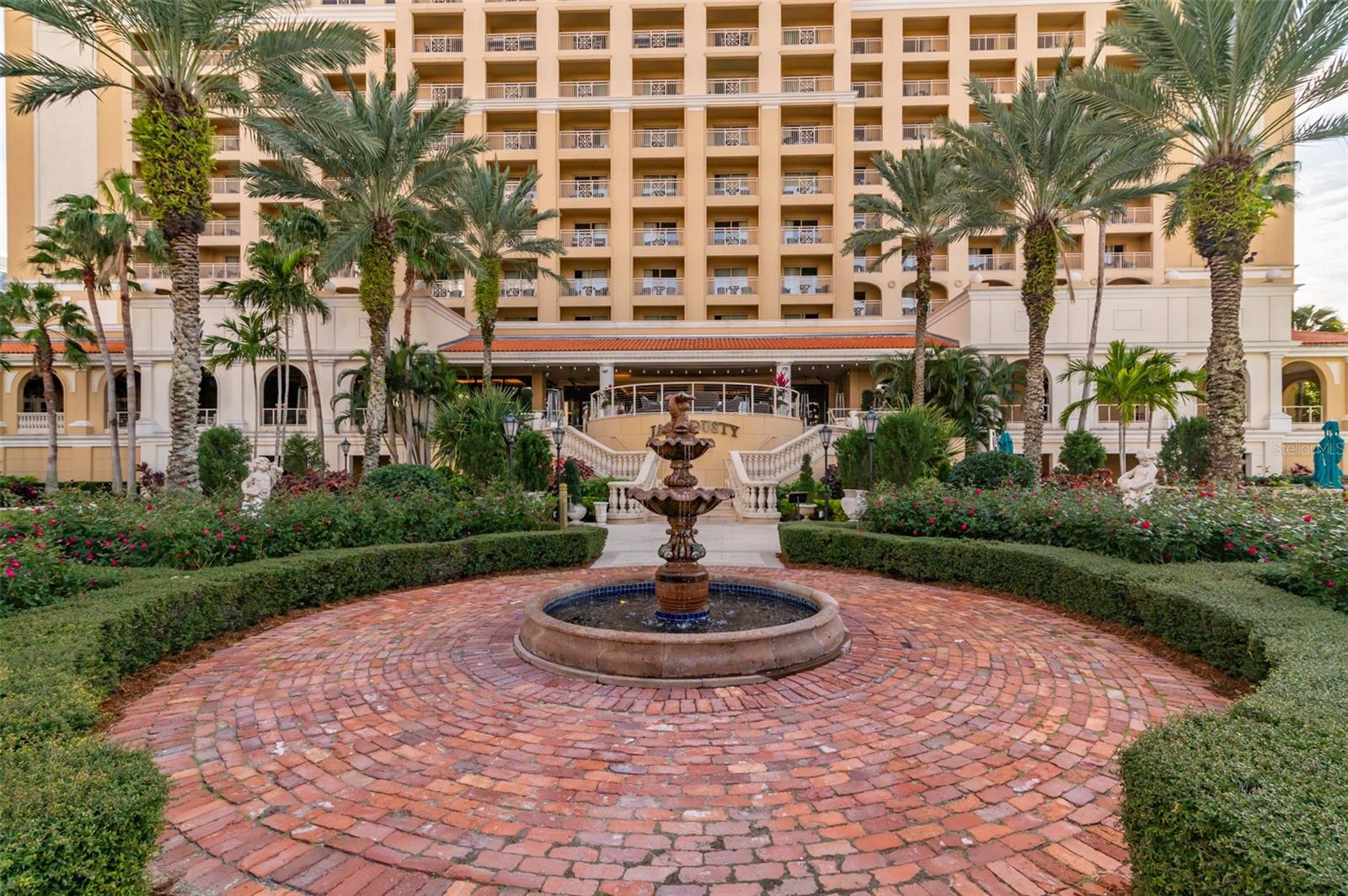 Image 61 of 77 For 1111 Ritz Carlton Drive 1205