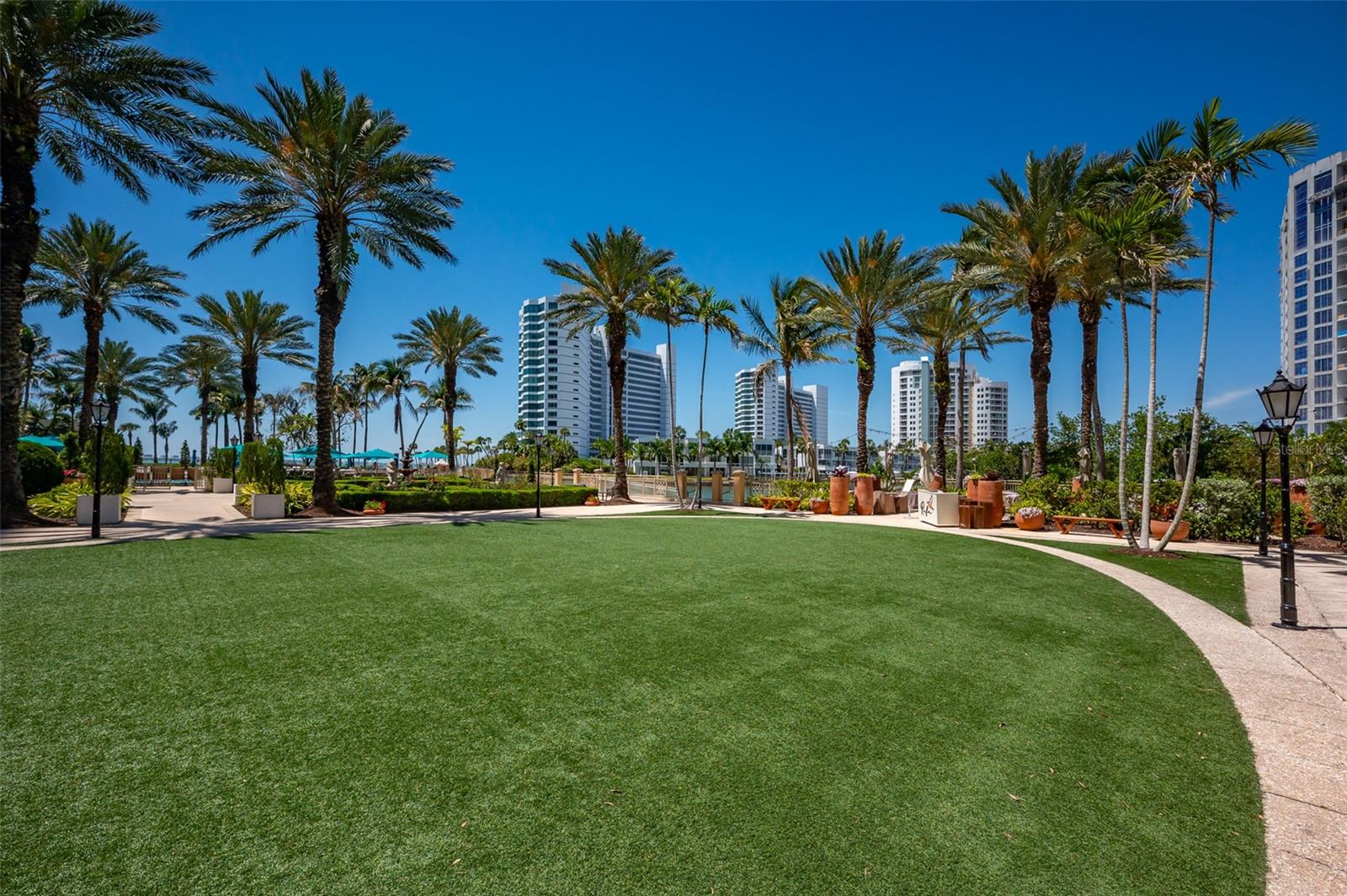 Image 75 of 77 For 1111 Ritz Carlton Drive 1205