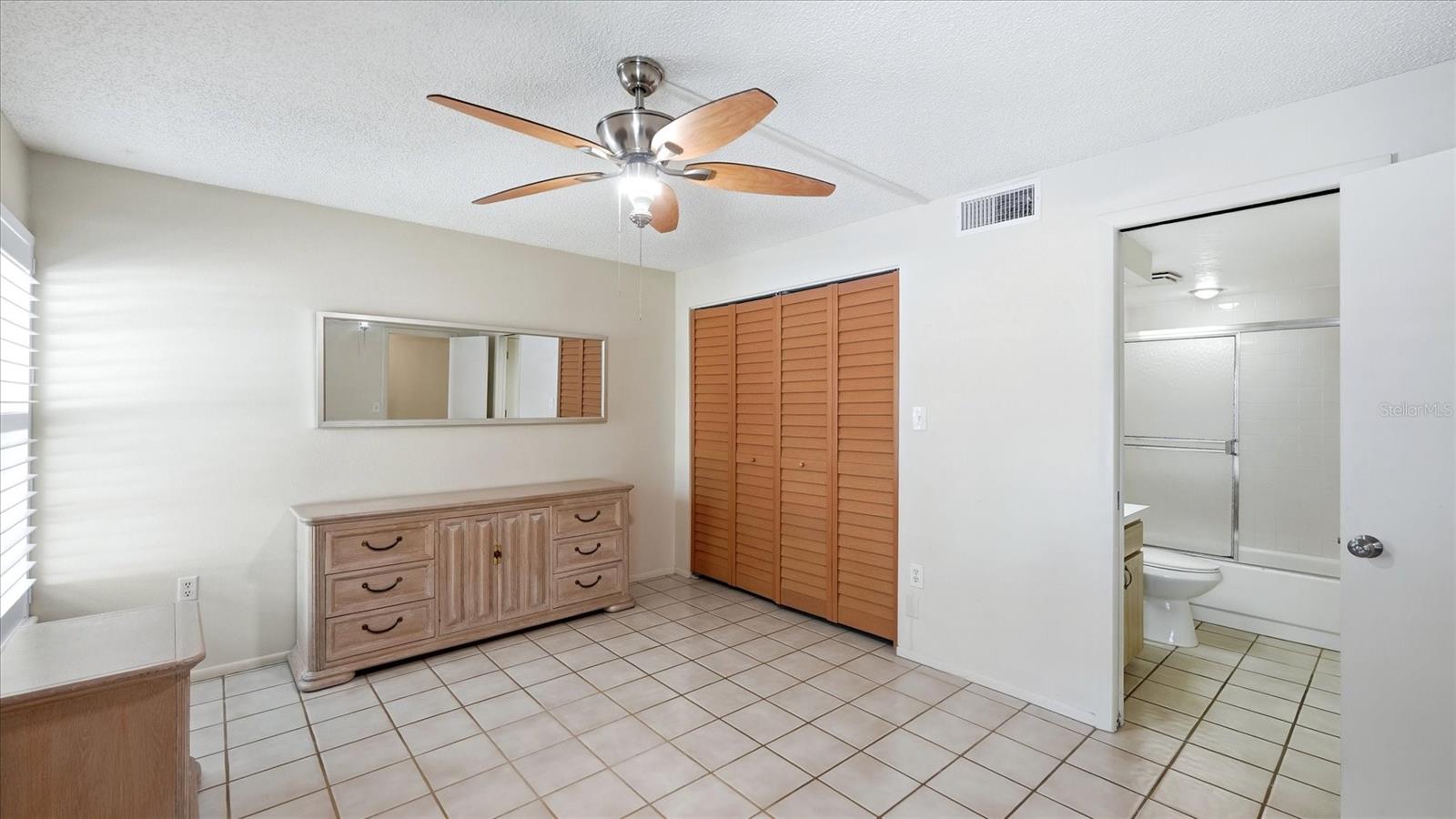 Image 18 of 45 For 3025 Quail Hollow 17