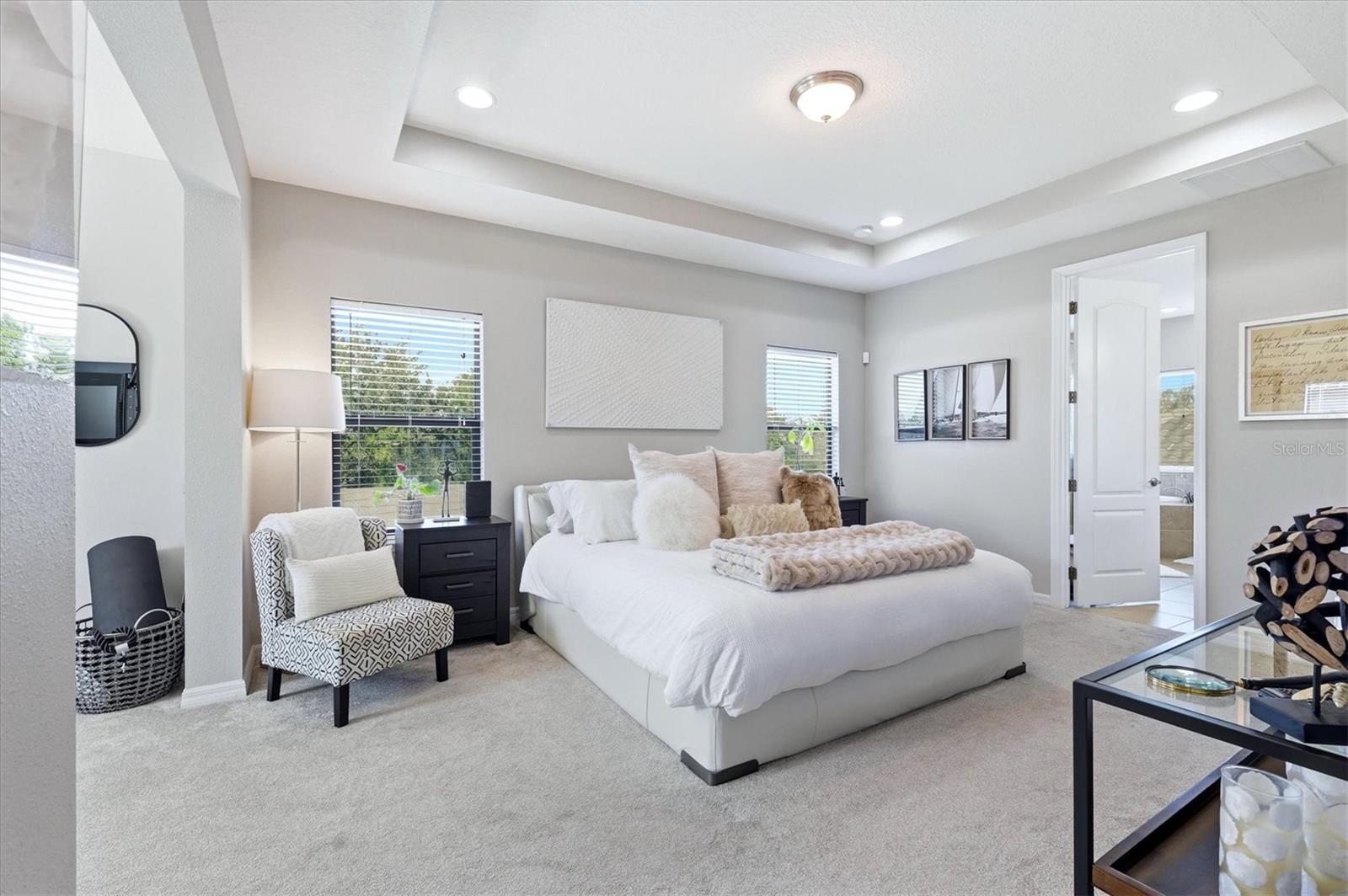 Image 27 of 60 For 5407 Title Row Drive