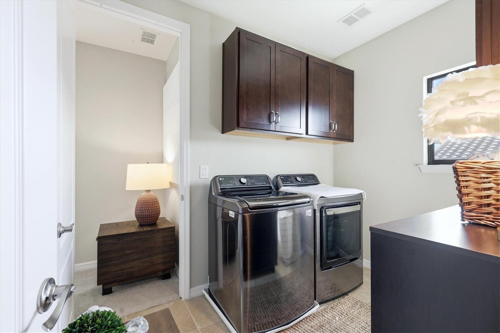 Image 29 of 60 For 5407 Title Row Drive