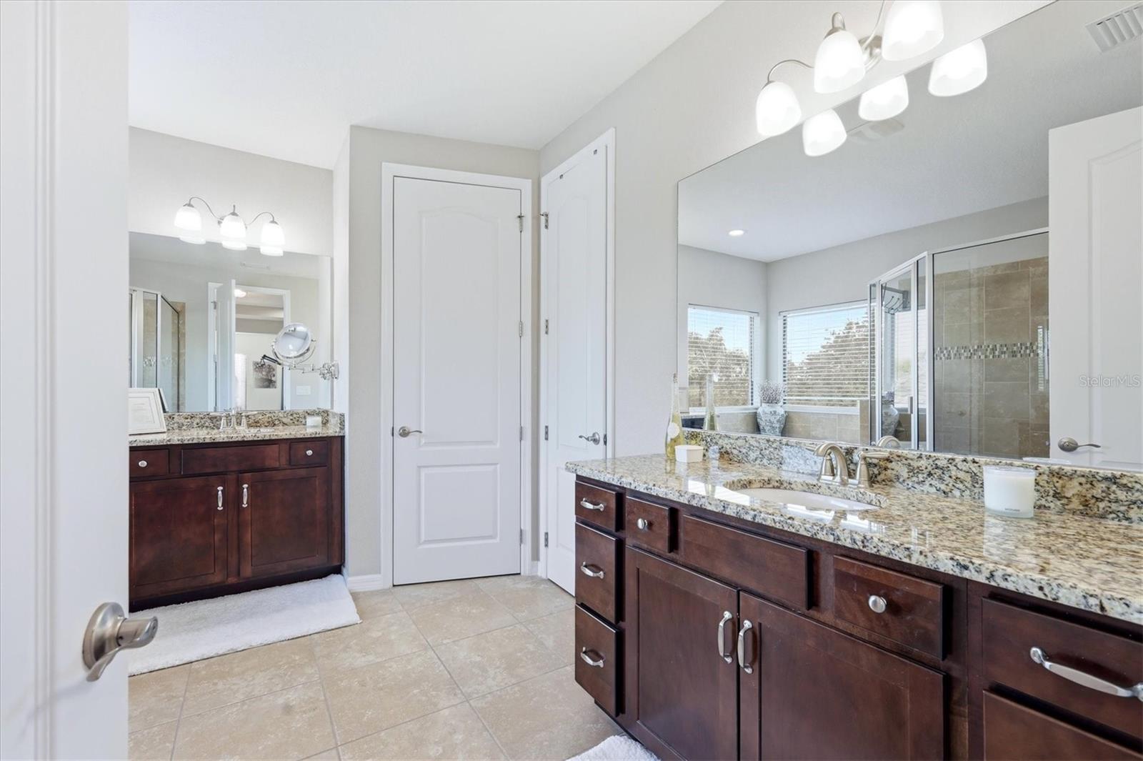 Image 30 of 60 For 5407 Title Row Drive