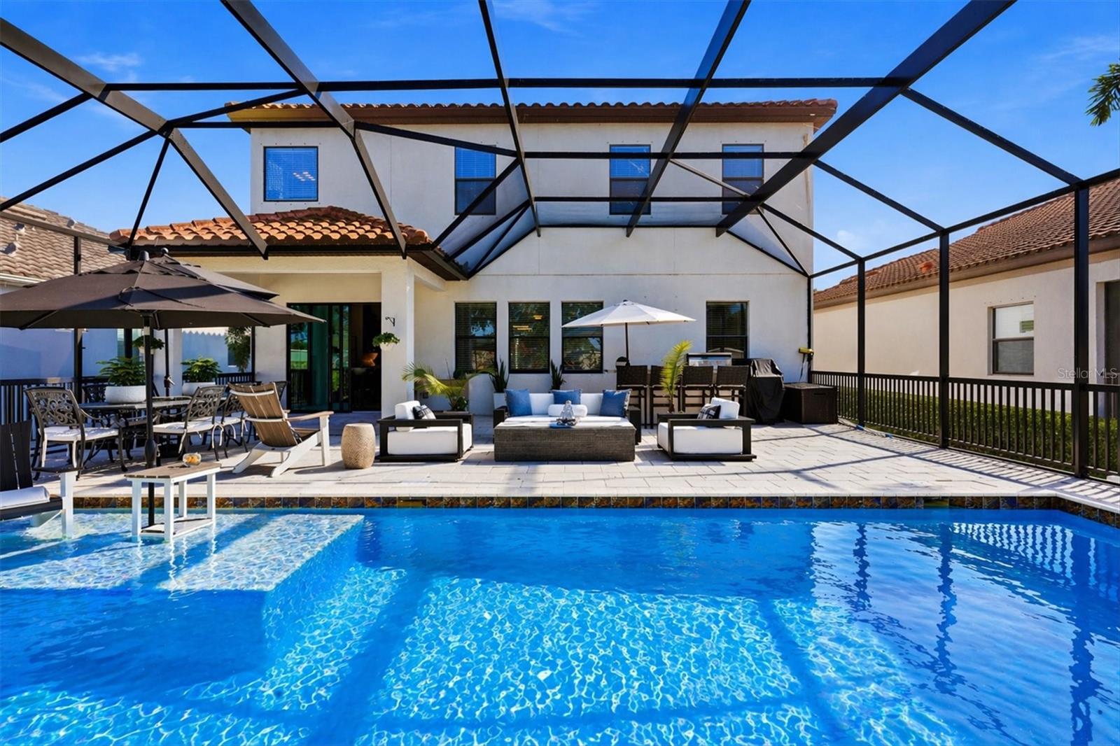 Image 37 of 60 For 5407 Title Row Drive