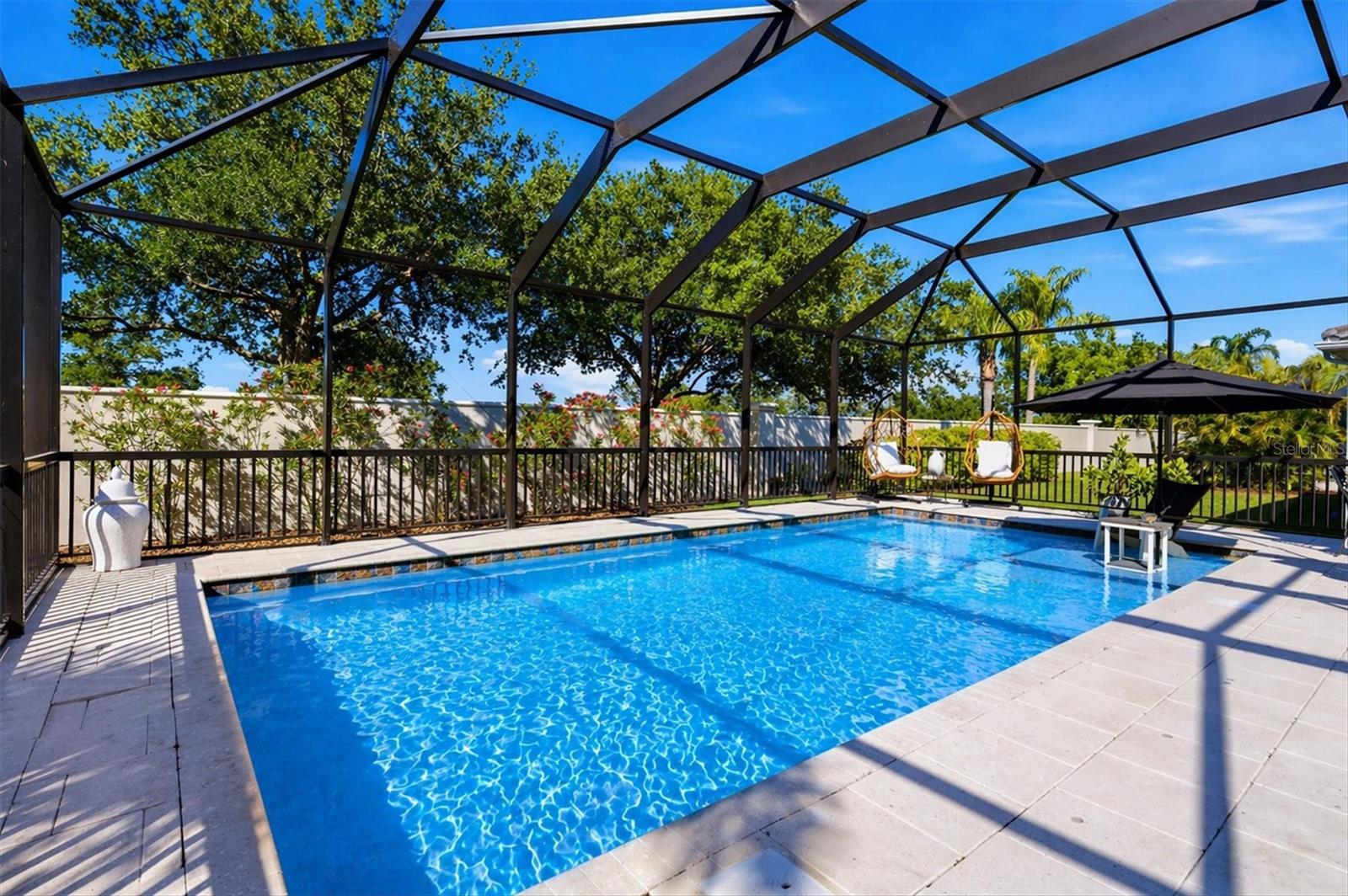 Image 38 of 60 For 5407 Title Row Drive