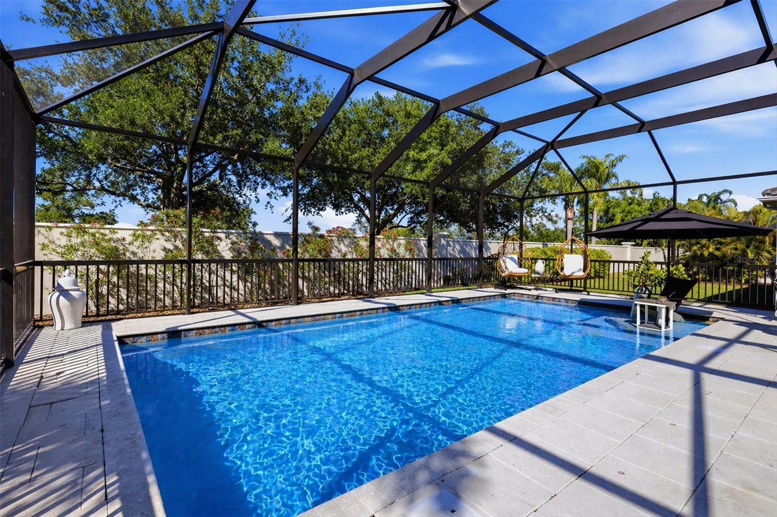 Image 40 of 60 For 5407 Title Row Drive