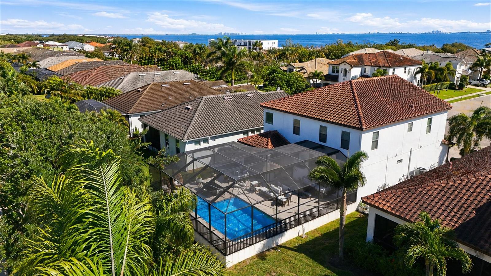 Image 41 of 60 For 5407 Title Row Drive