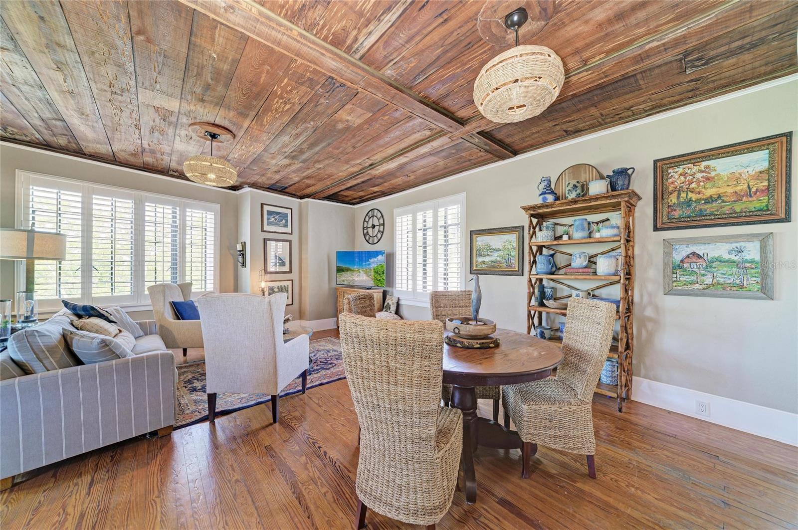 Image 12 of 47 For 210 17th Street W 14