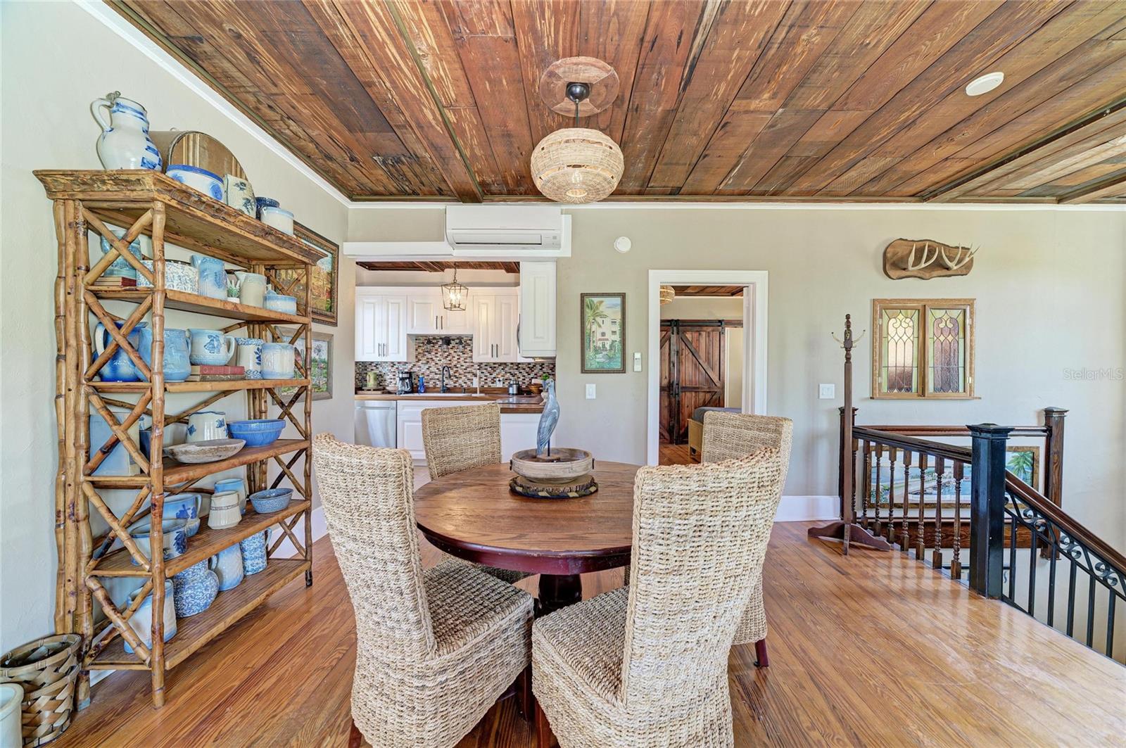 Image 14 of 47 For 210 17th Street W 14