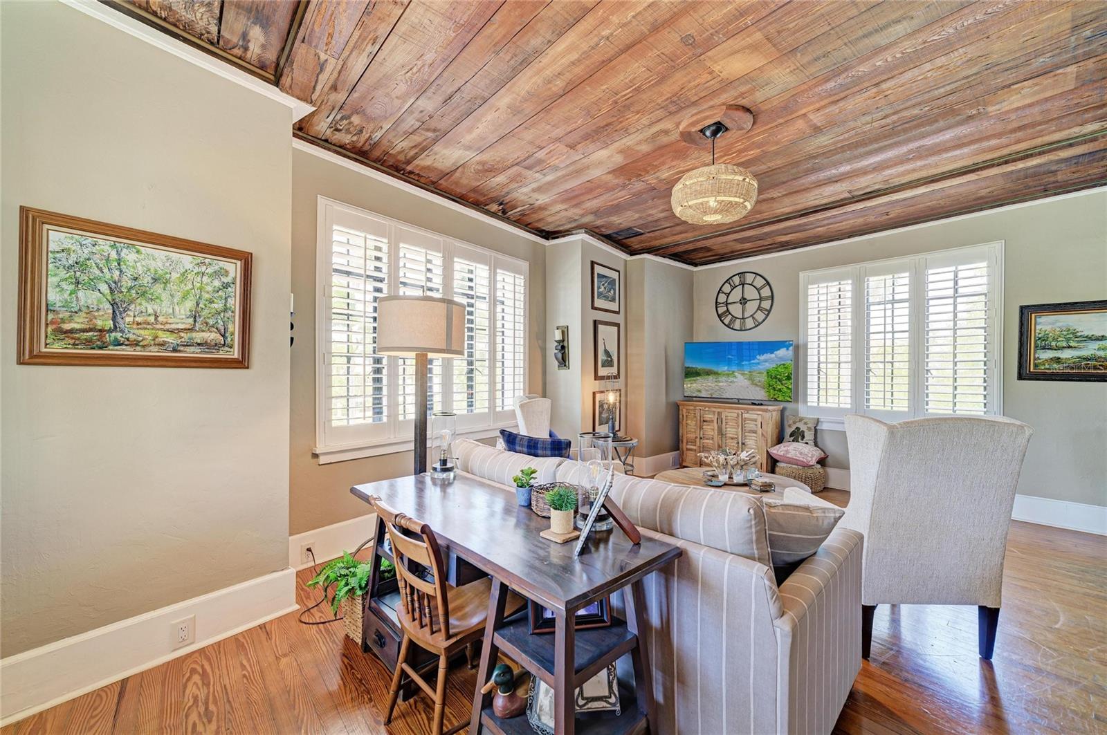 Image 17 of 47 For 210 17th Street W 14