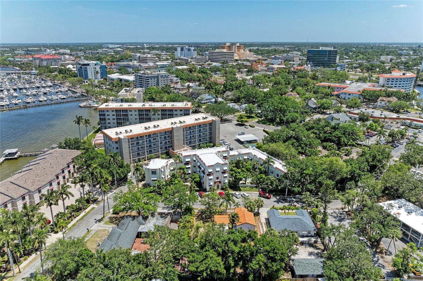 Image 35 of 47 For 210 17th Street W 14