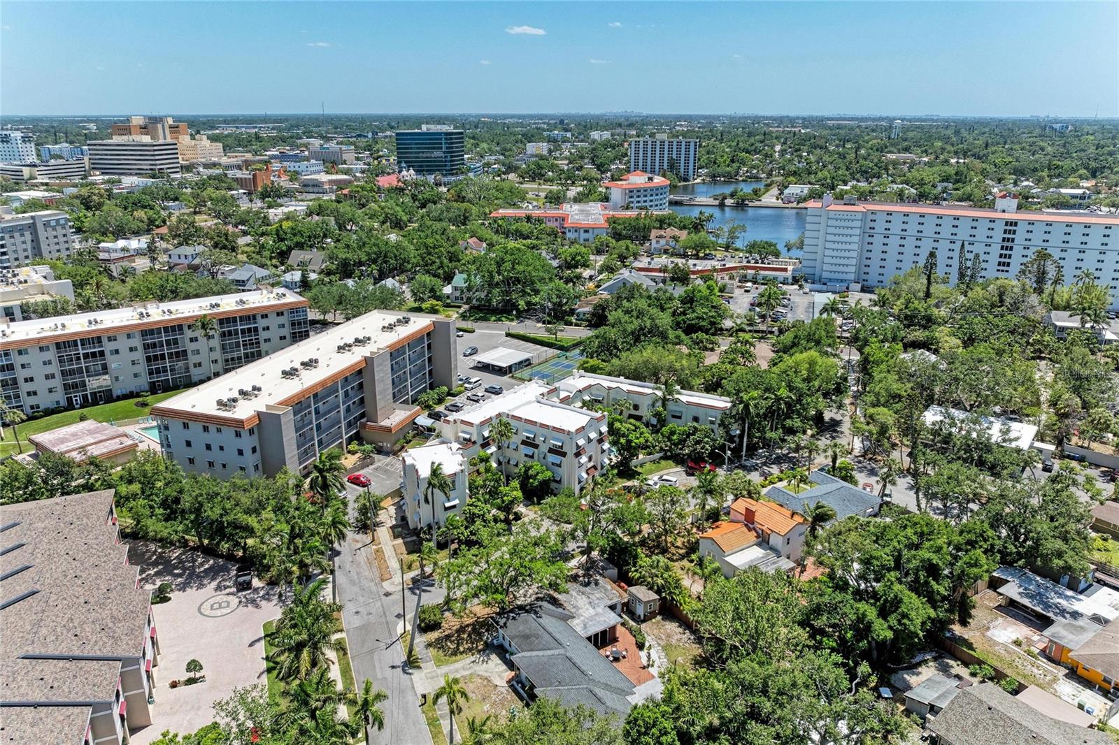 Image 38 of 47 For 210 17th Street W 14