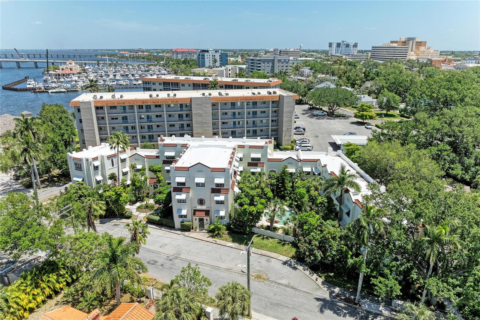 Image 7 of 47 For 210 17th Street W 14