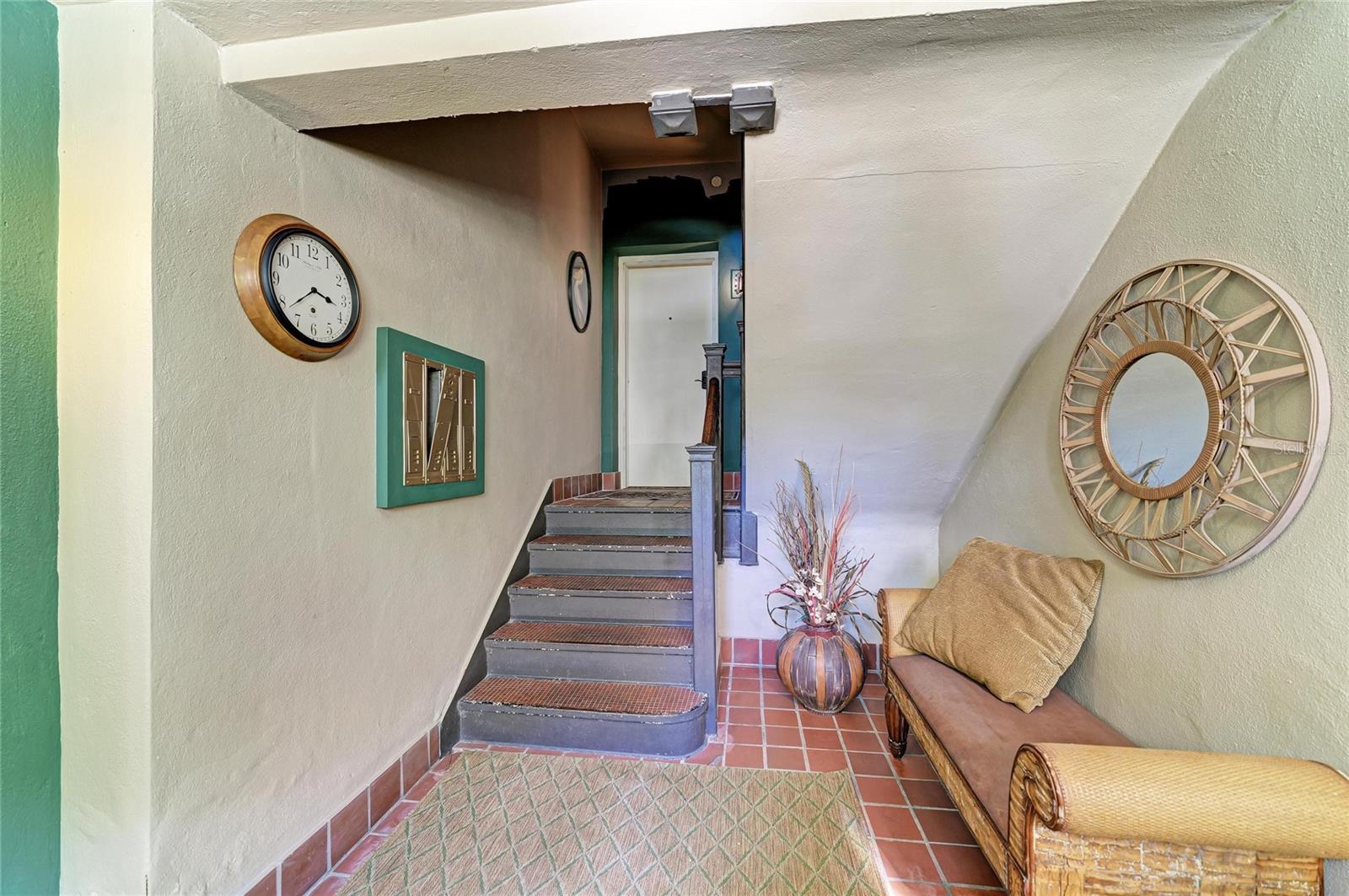 Image 9 of 47 For 210 17th Street W 14