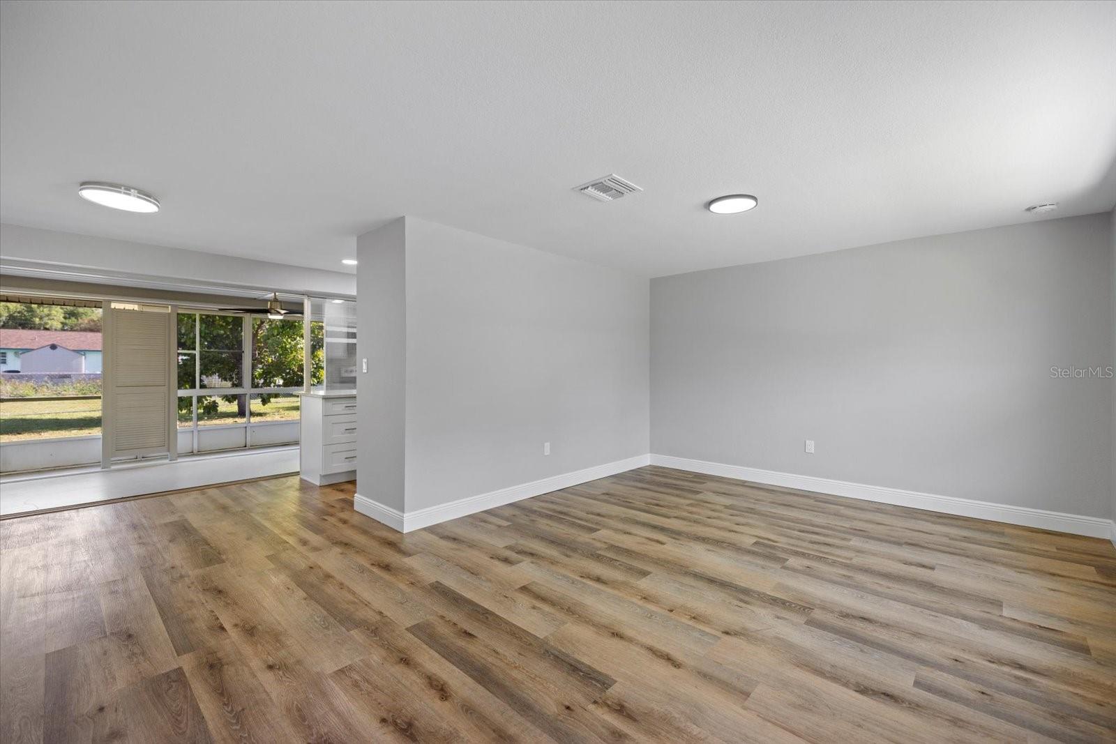 Image 10 of 32 For 1184 Barbour Avenue