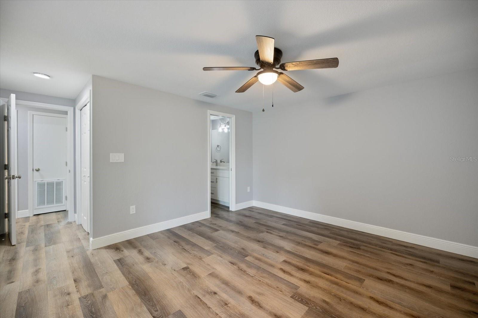 Image 17 of 32 For 1184 Barbour Avenue