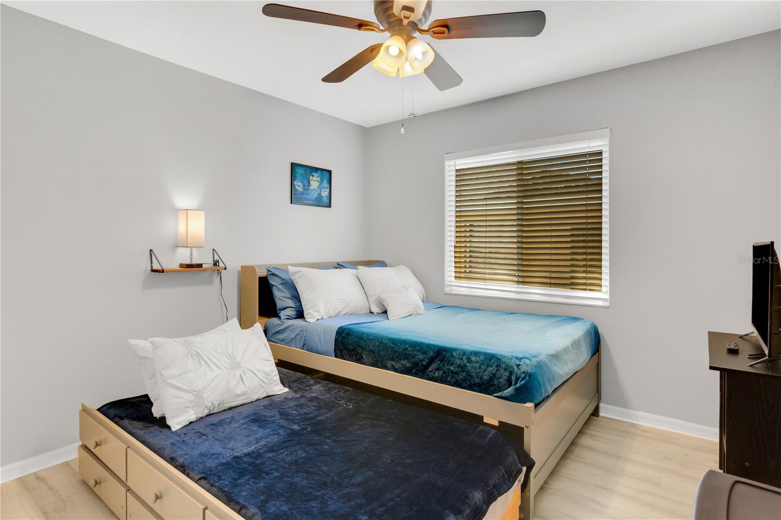 Image 21 of 43 For 2757 Feiffer Circle