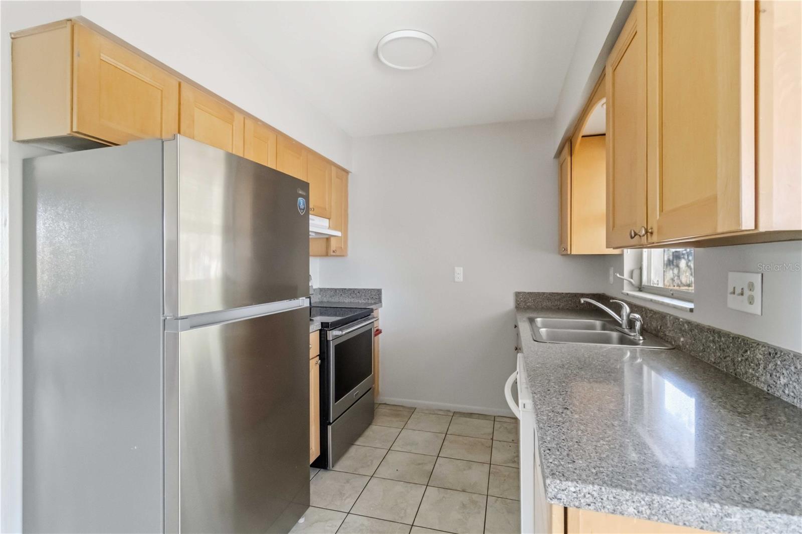 Image 10 of 37 For 304 Lantana Avenue