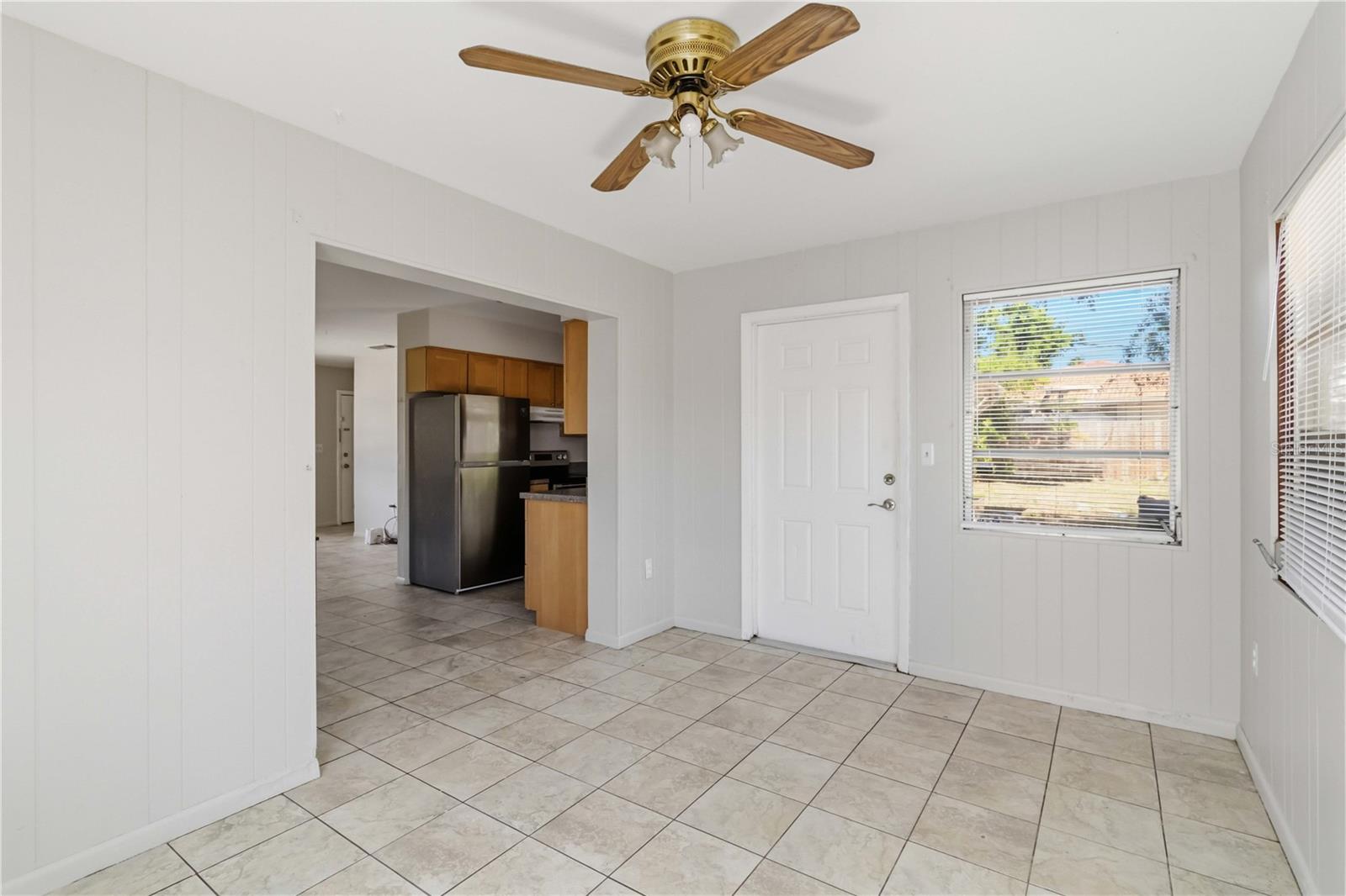 Image 13 of 37 For 304 Lantana Avenue