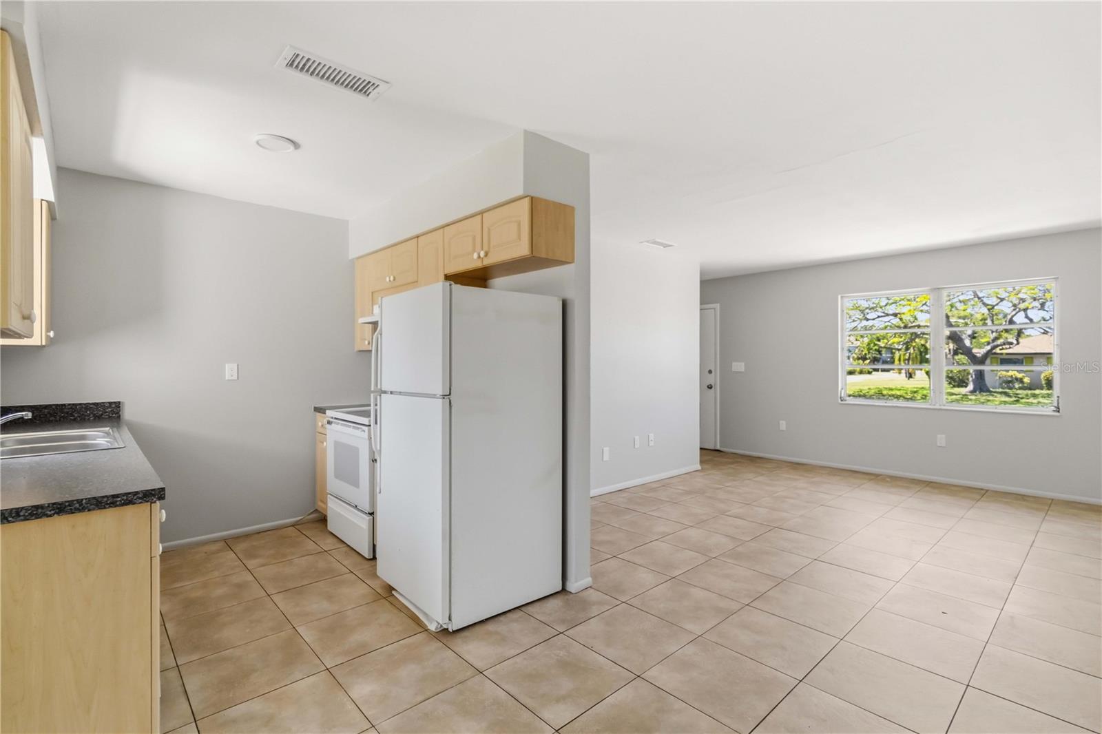 Image 23 of 37 For 304 Lantana Avenue