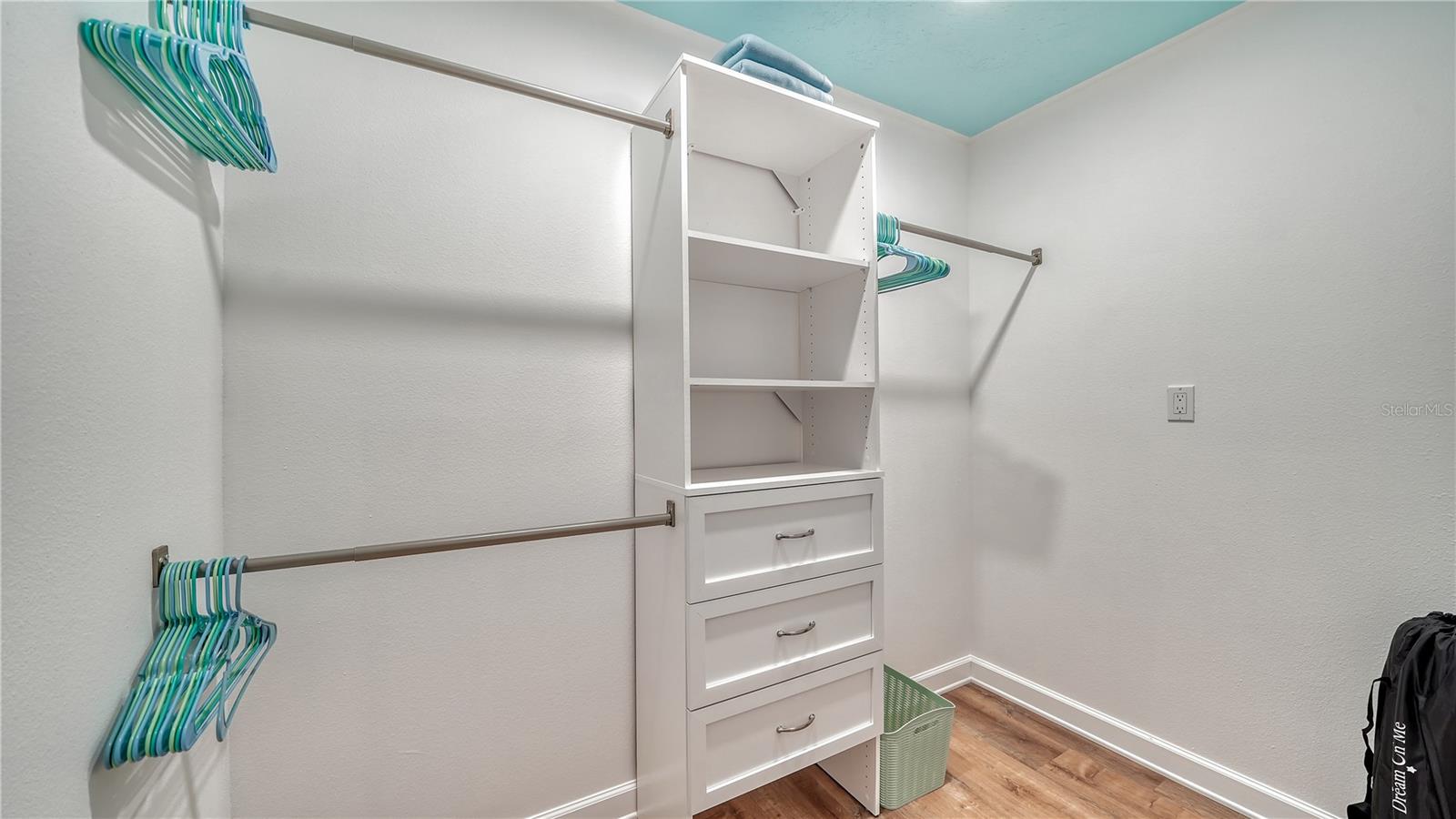 Image 18 of 27 For 3912 99th Street W